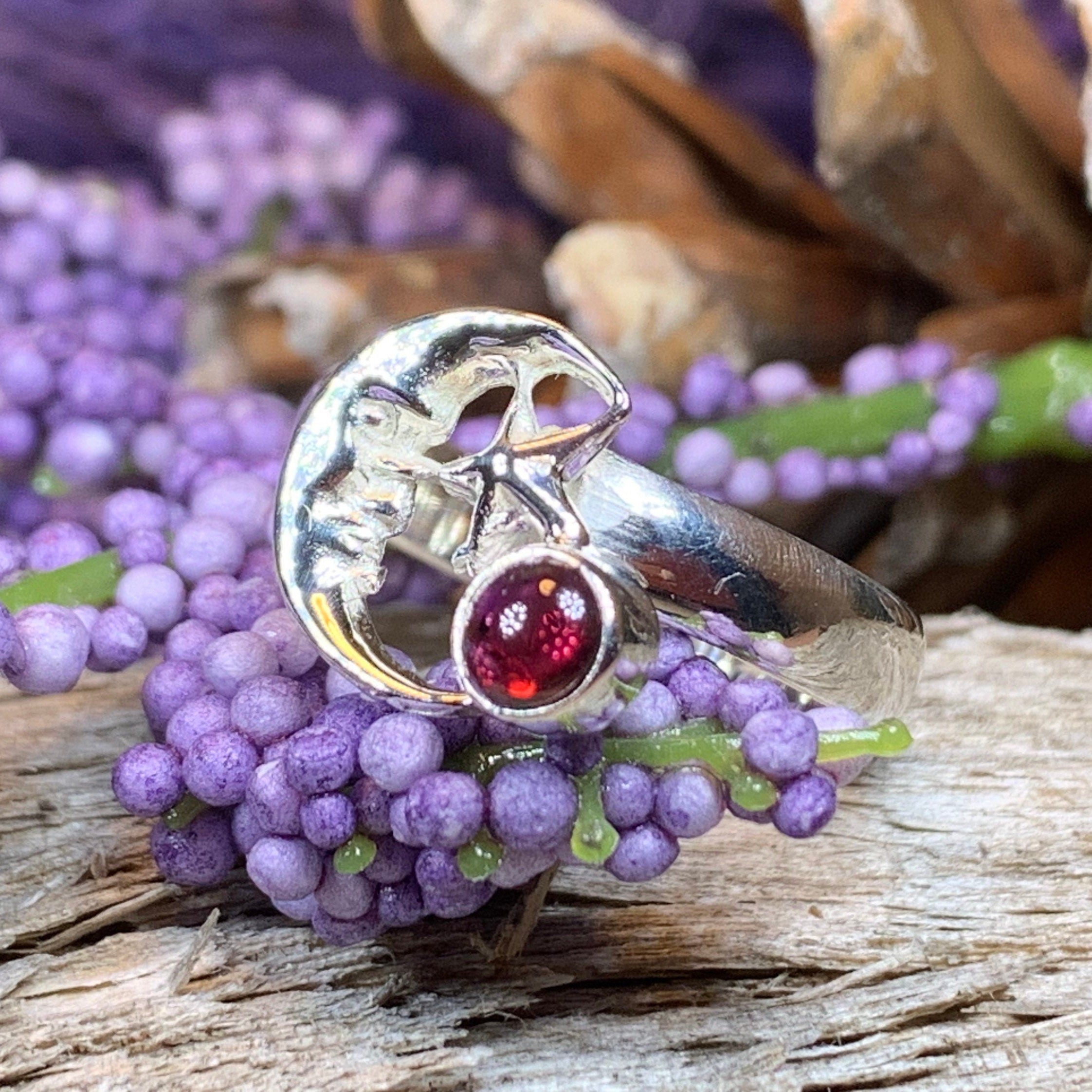 Sweet Dream Crescent Moon Ring