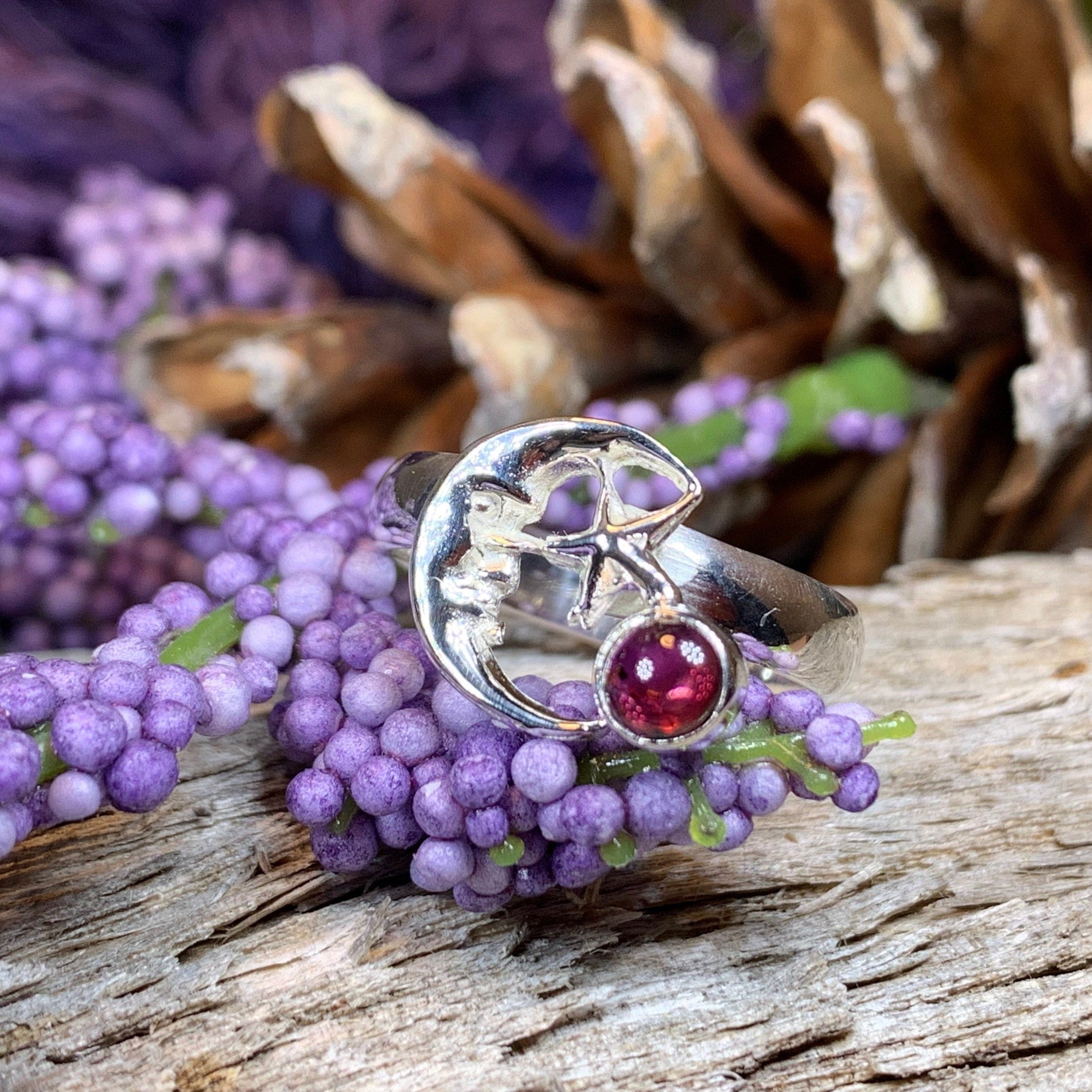 Sweet Dream Crescent Moon Ring