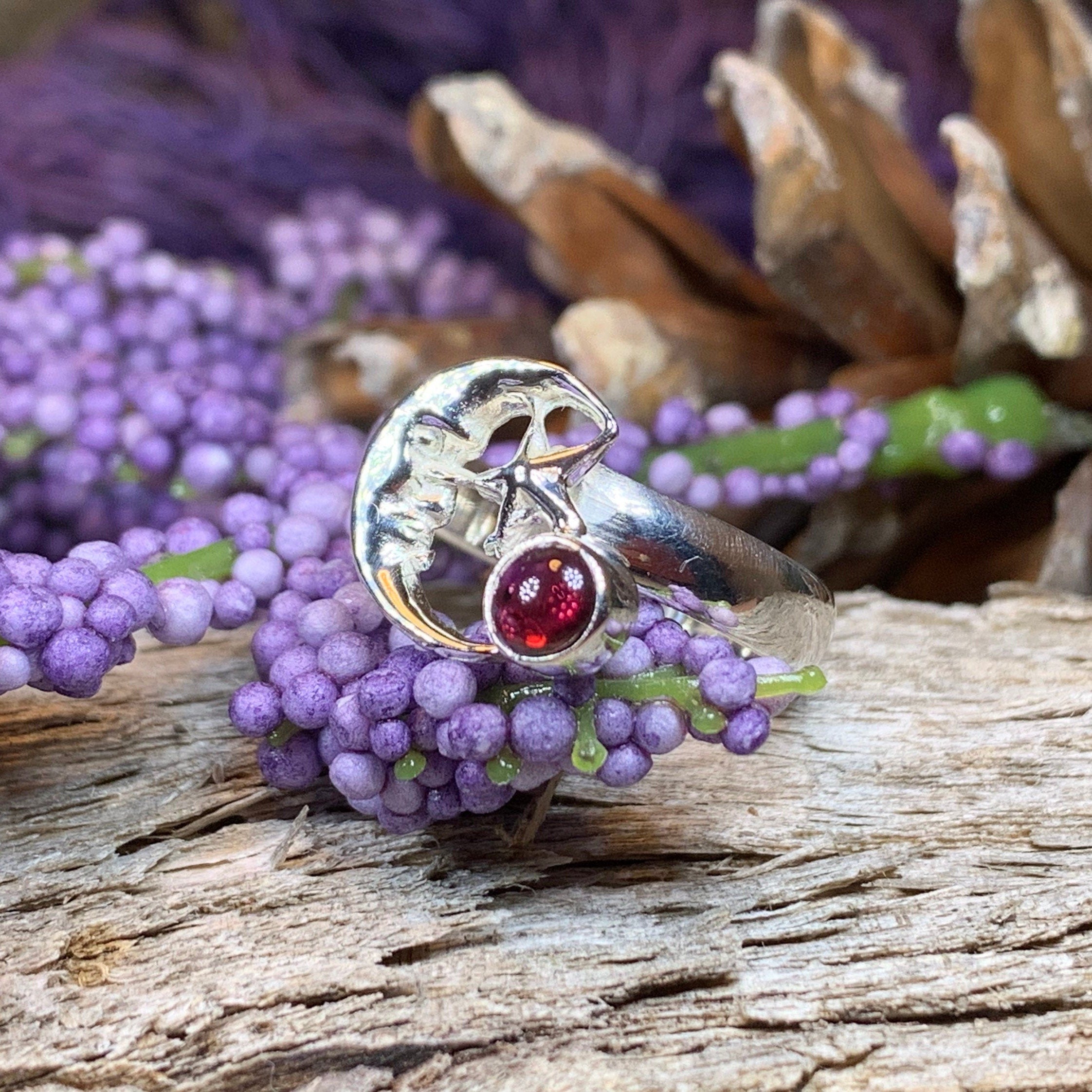 Sweet Dream Crescent Moon Ring