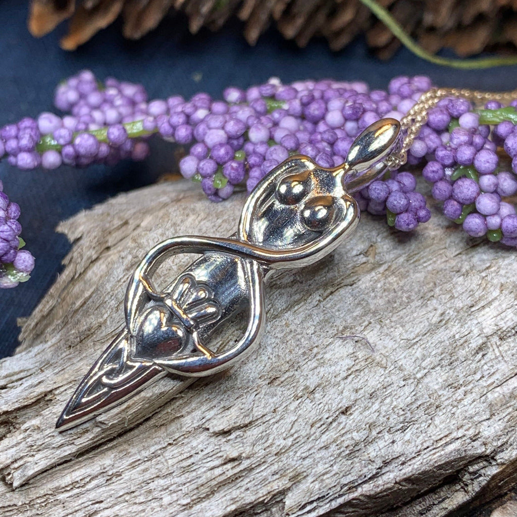 Danu Claddagh Necklace