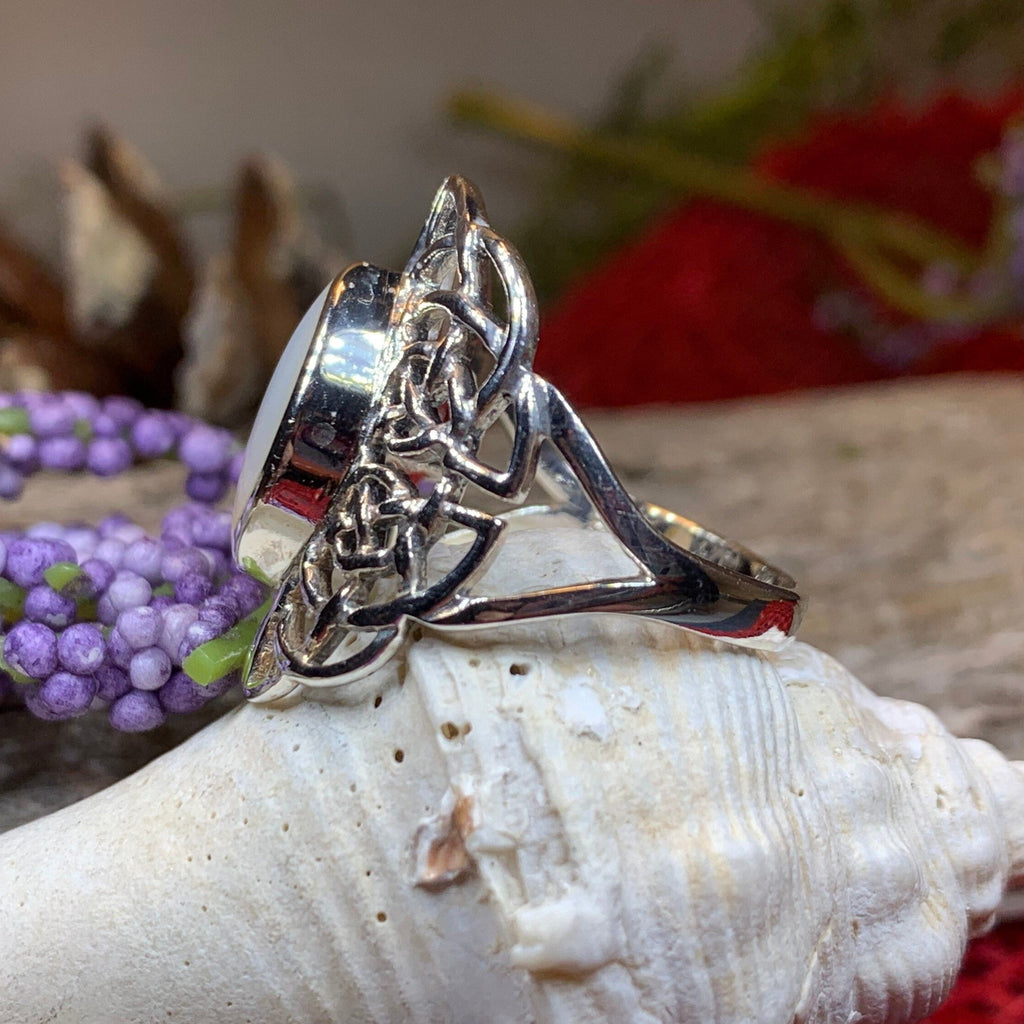Nireena Celtic Knot Ring with Mother of Pearl