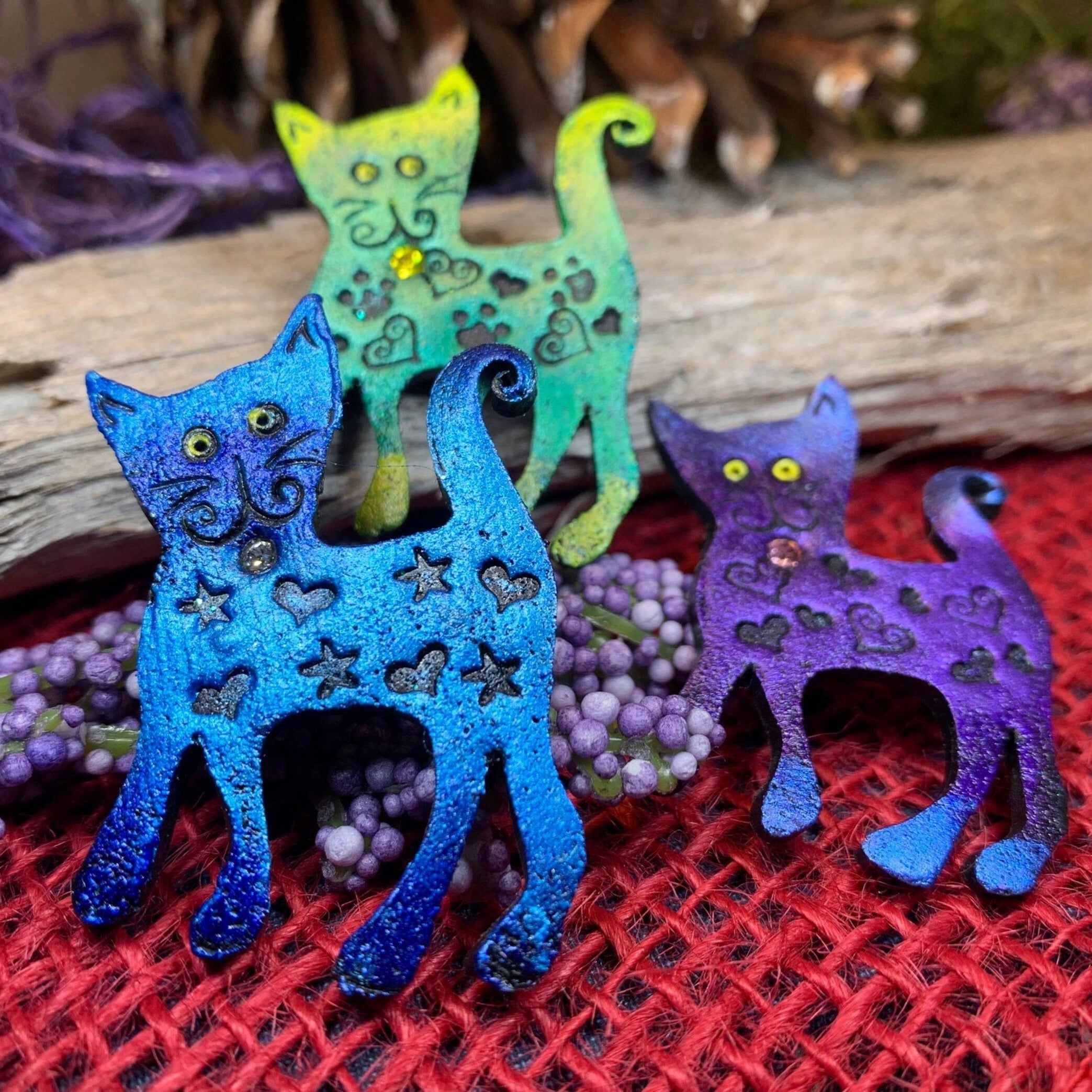 Zesty Cat Brooch - Handmade in Scotland