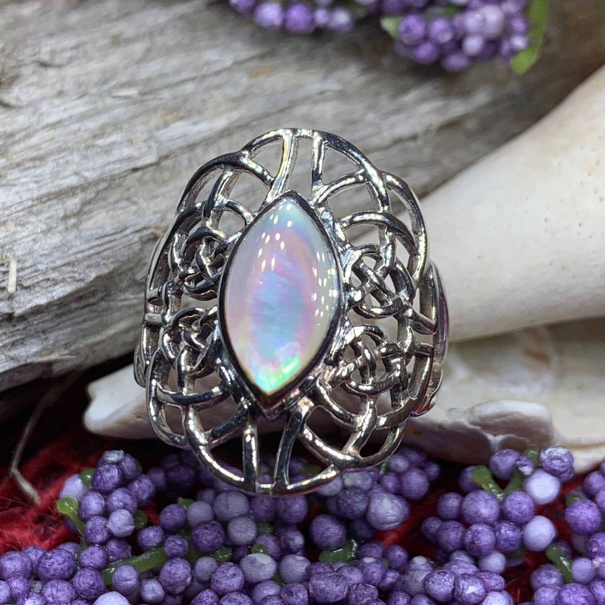 Nireena Celtic Knot Ring with Mother of Pearl