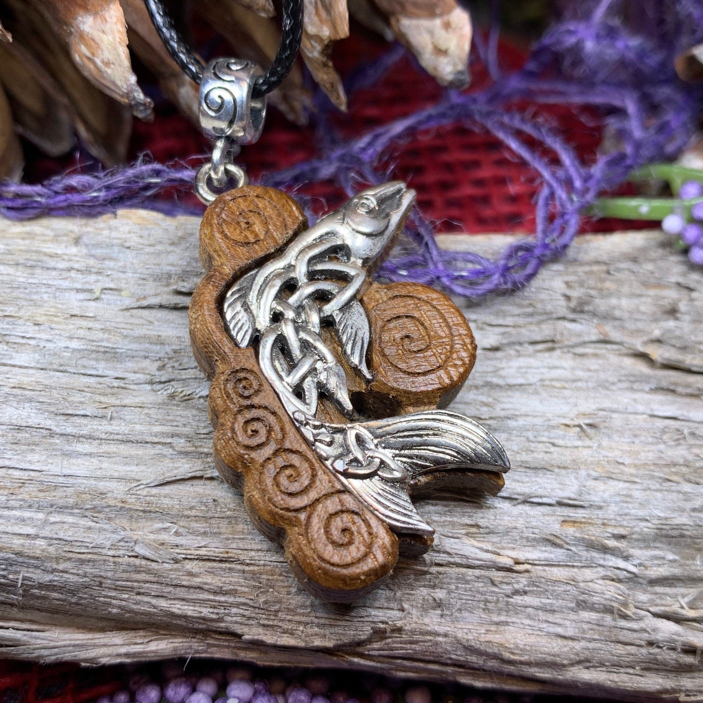 Aibhe Salmon of Knowledge Necklace