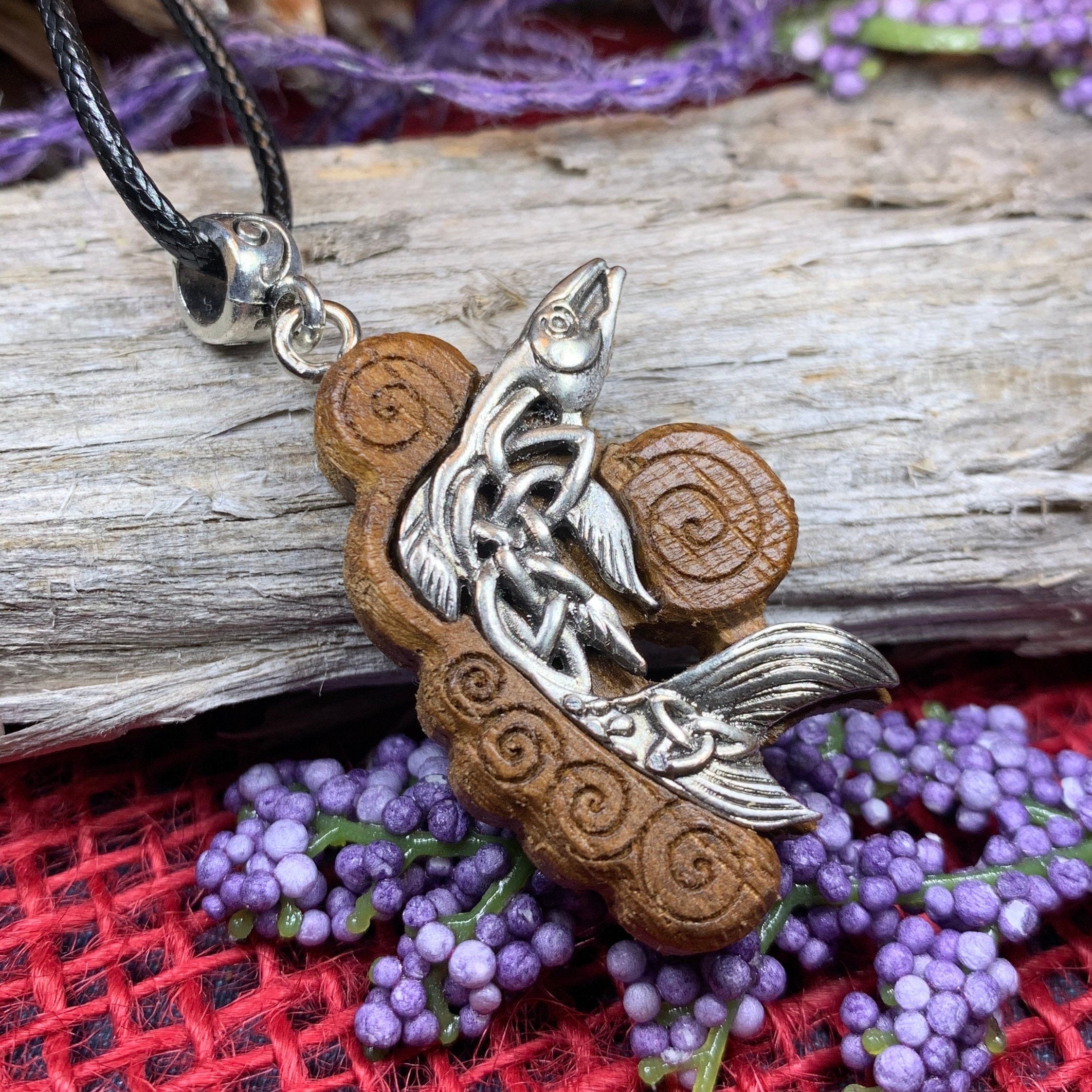 Aibhe Salmon of Knowledge Necklace
