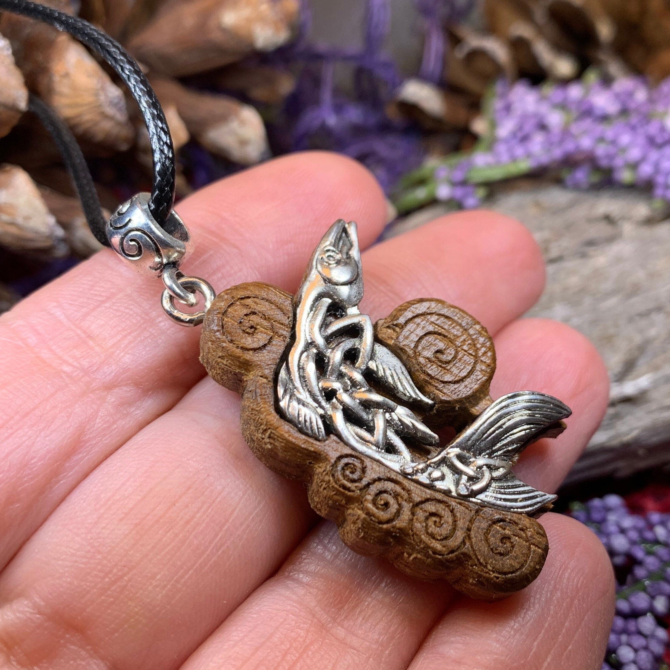 Aibhe Salmon of Knowledge Necklace