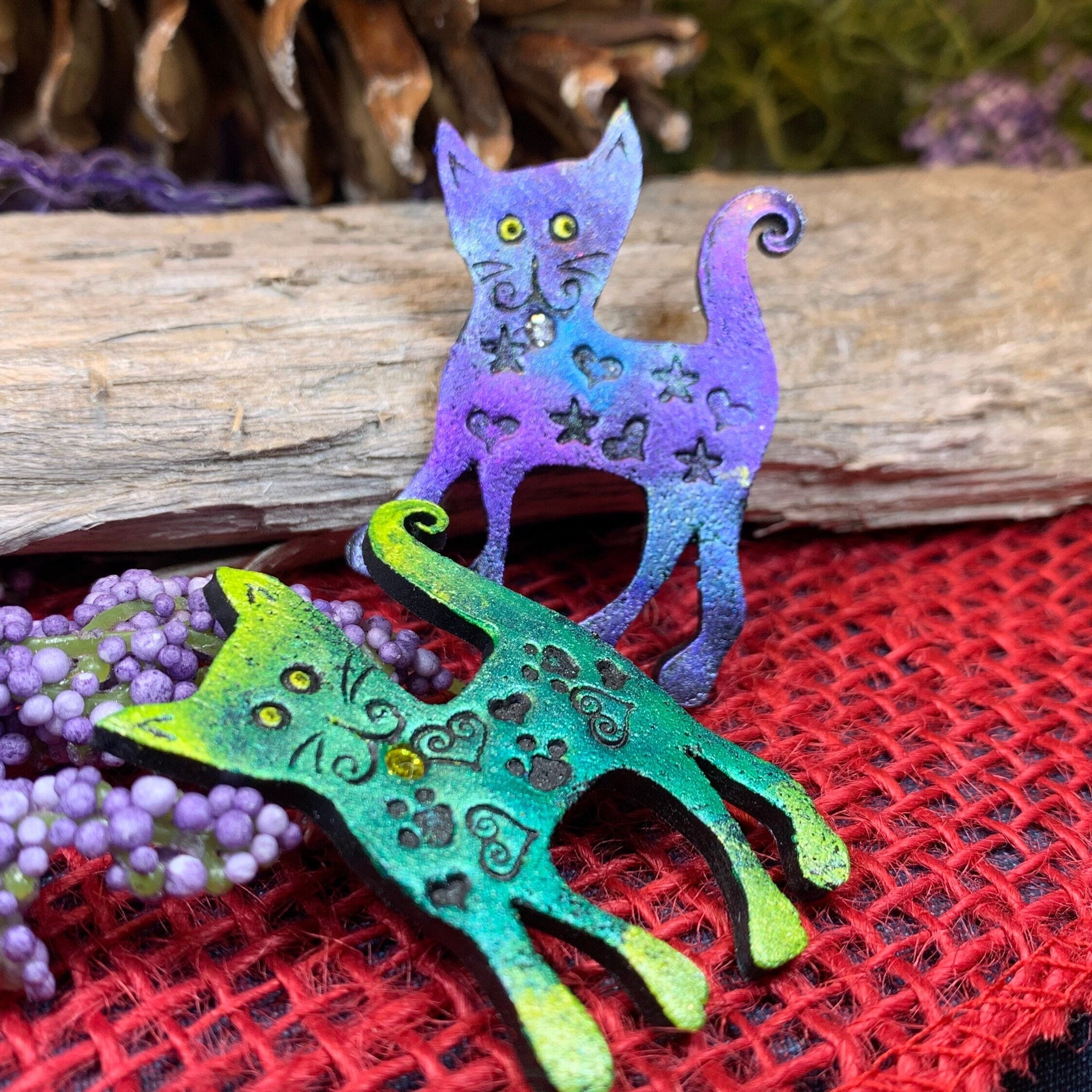 Zesty Cat Brooch - Handmade in Scotland