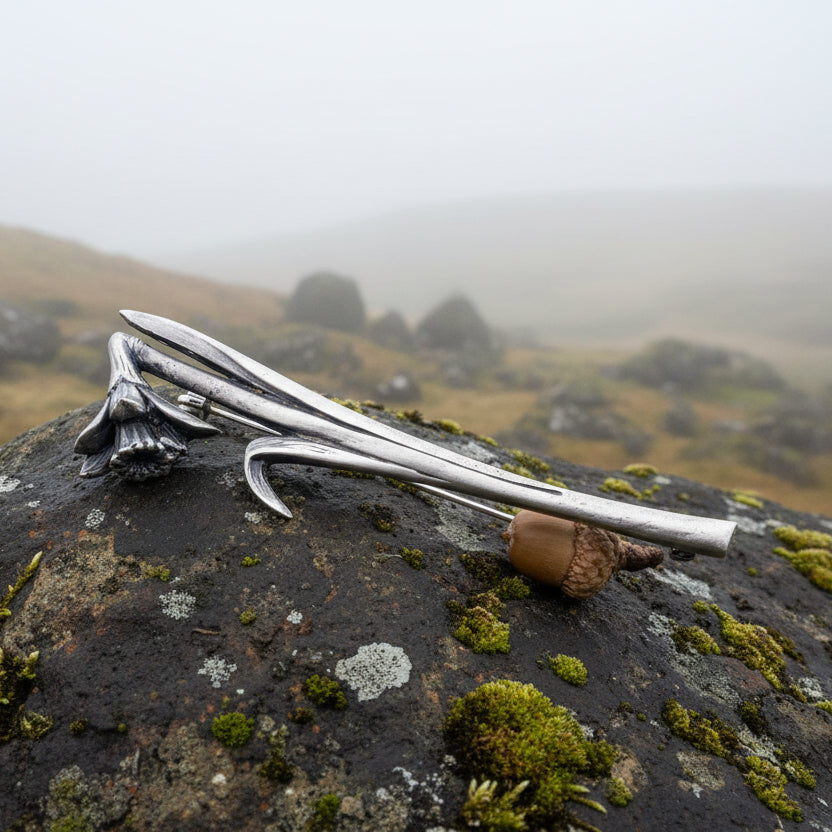 Delwyn Daffodil Kilt Pin