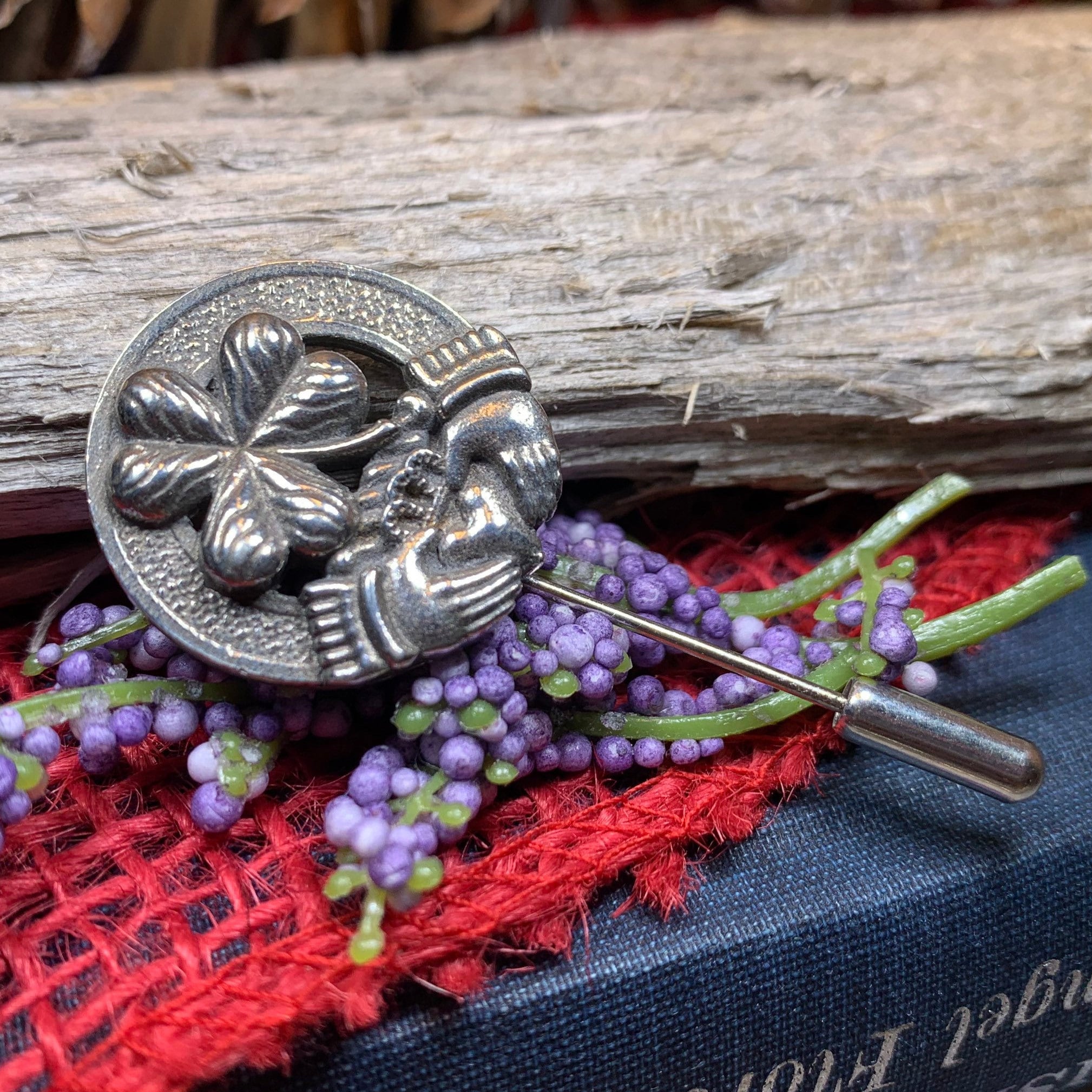 Irish Claddagh Stick Pin