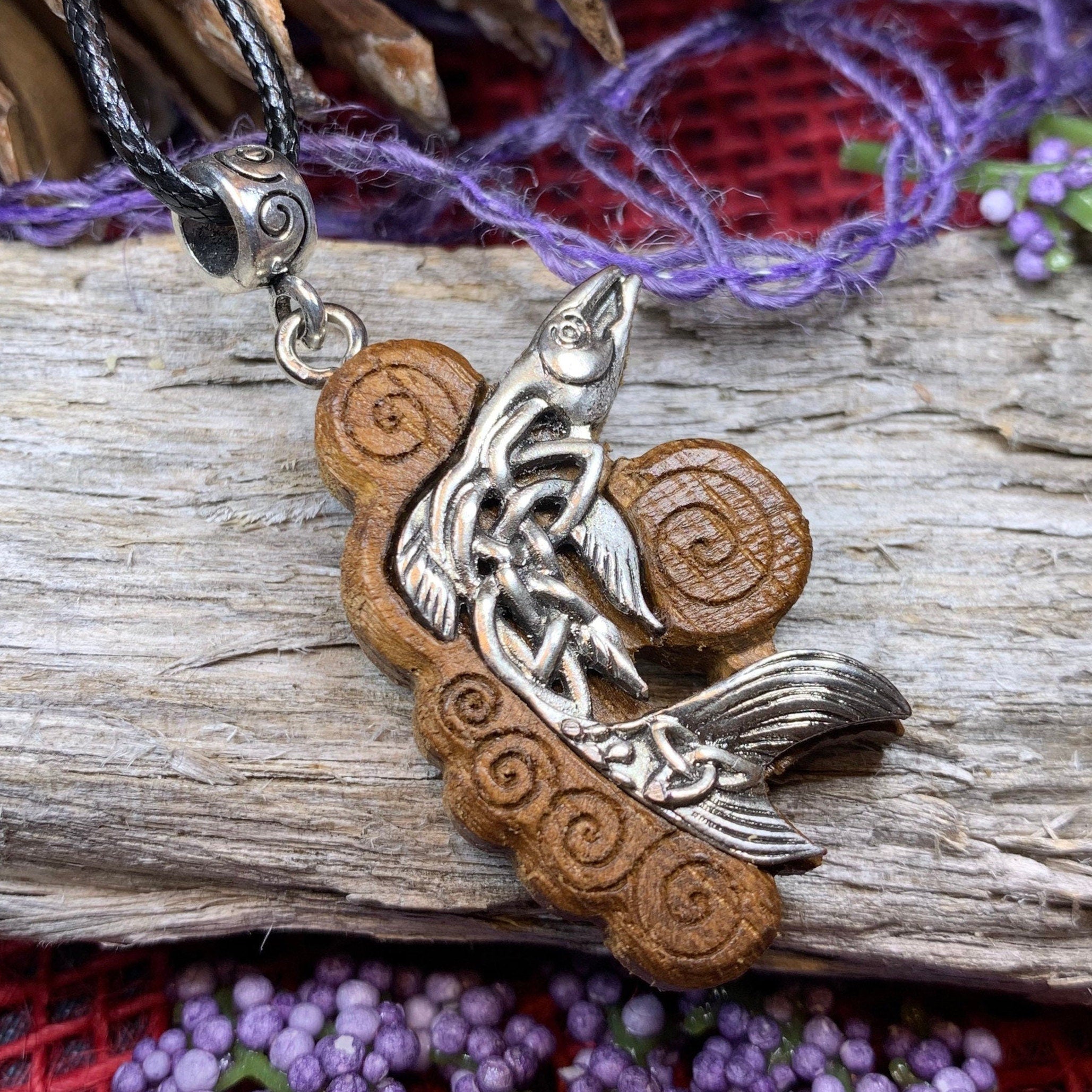 Aibhe Salmon of Knowledge Necklace