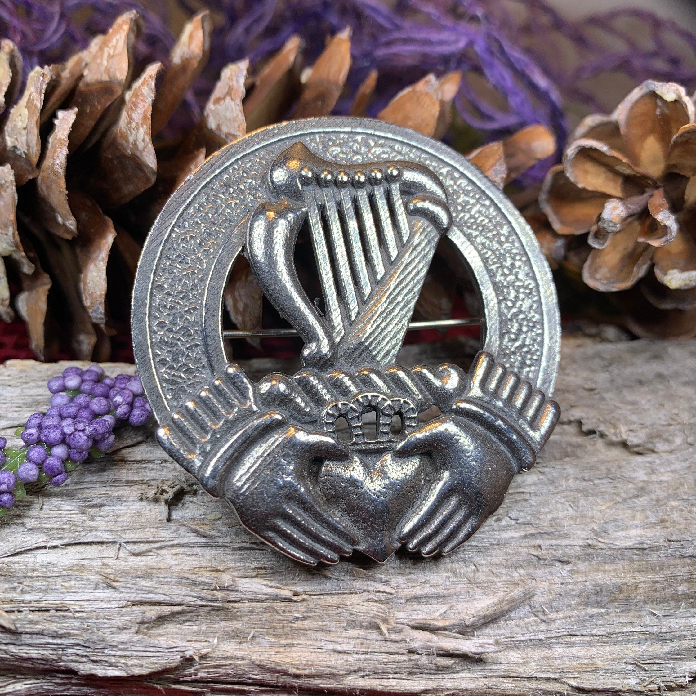 Irish Claddagh Harp Brooch