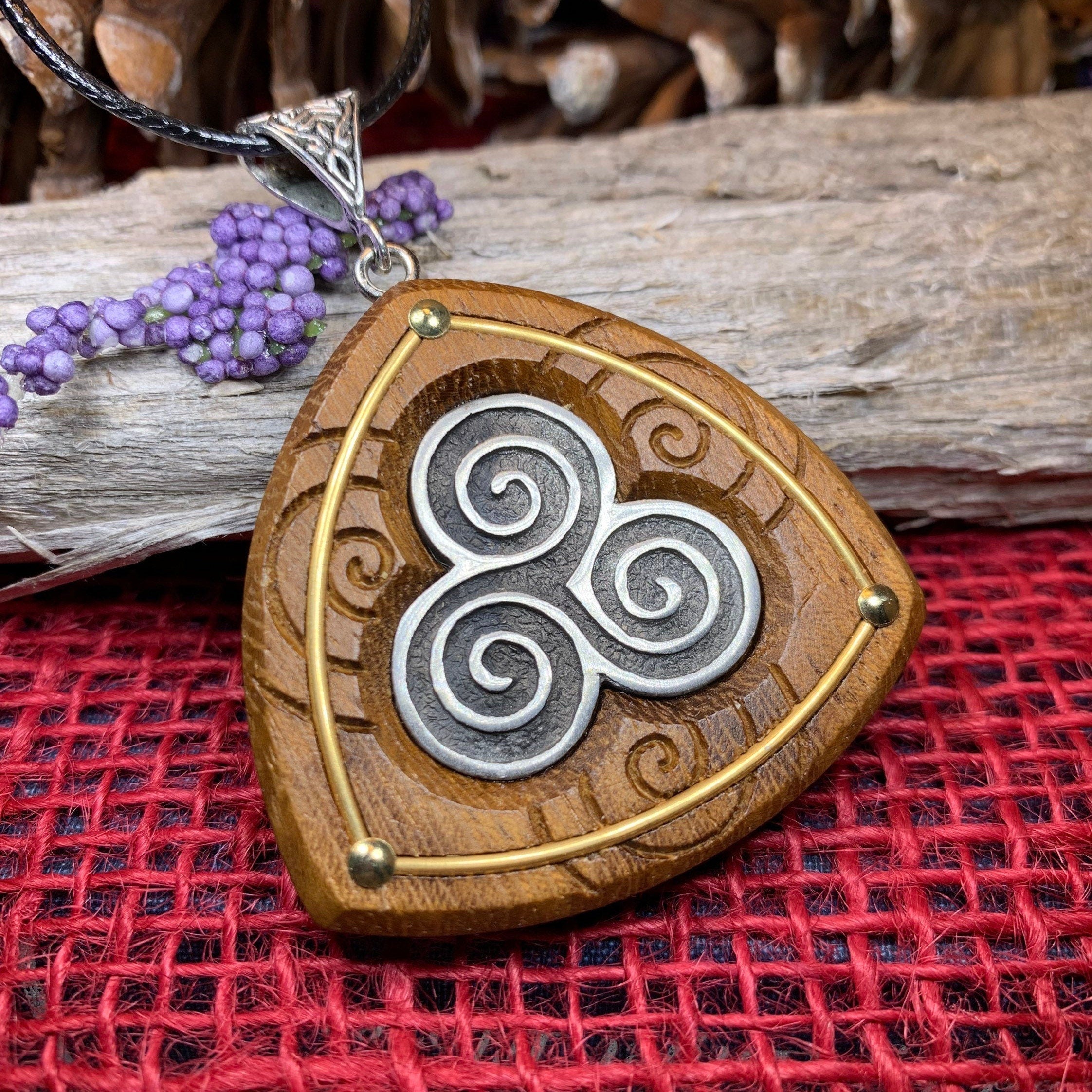 Hallglen Celtic Triple Spiral Necklace