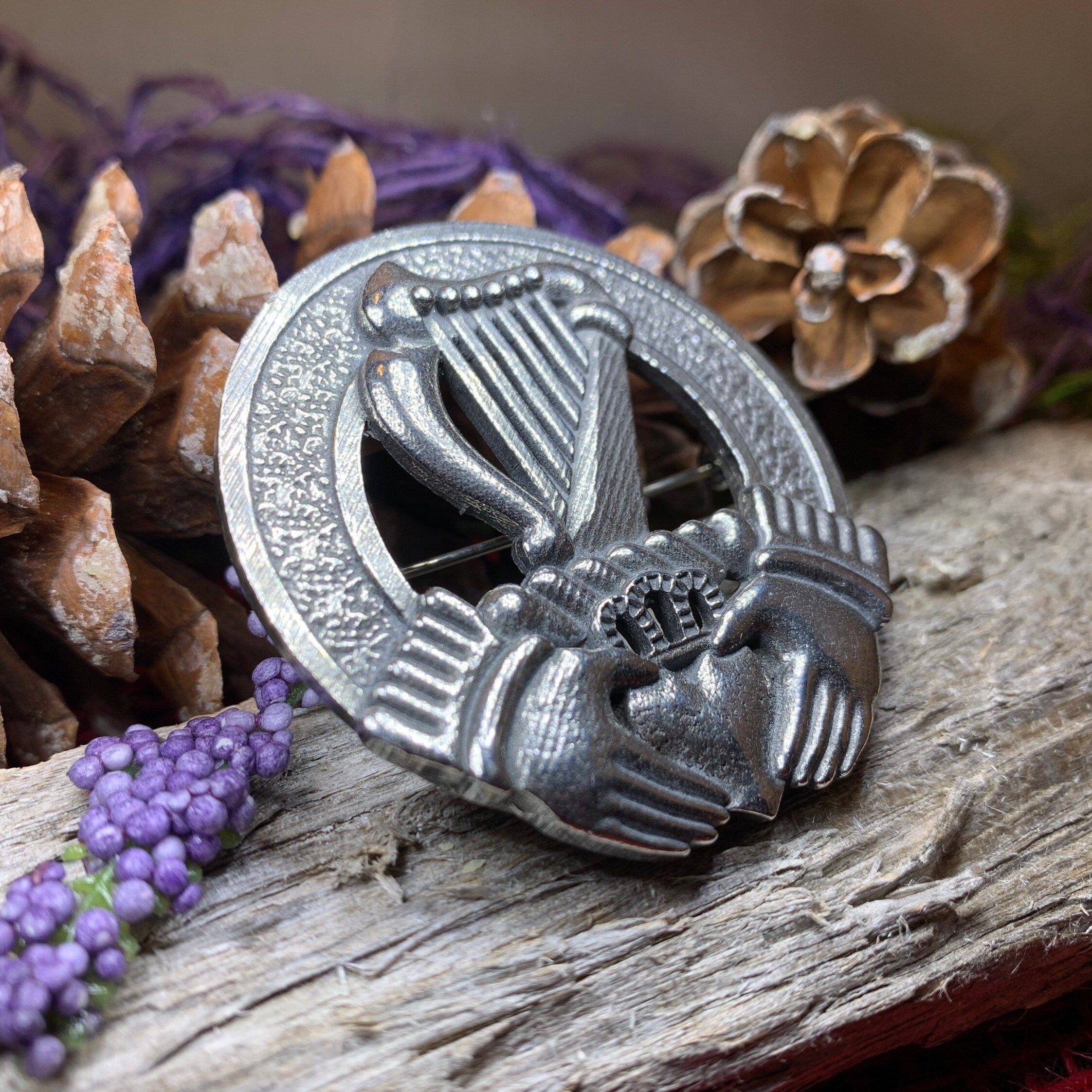 Irish Claddagh Harp Brooch