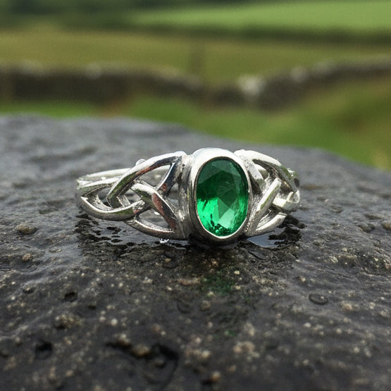 Faelyn Celtic Trinity Knot Ring