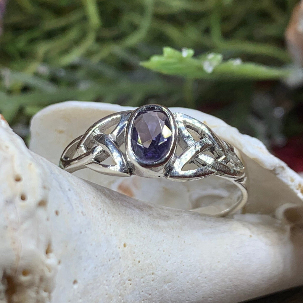 Faelyn Celtic Trinity Knot Ring