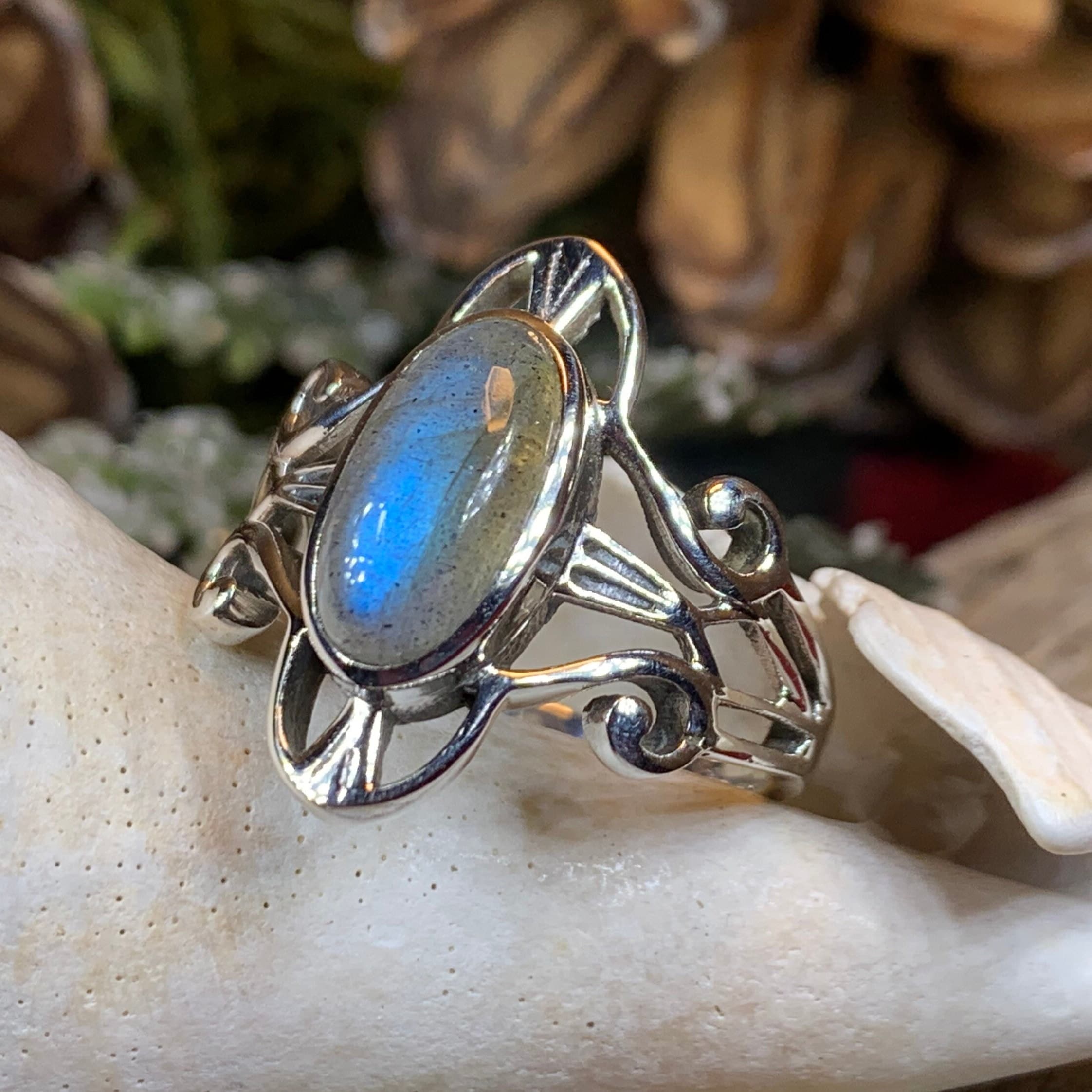 Slyvia Celtic Ring