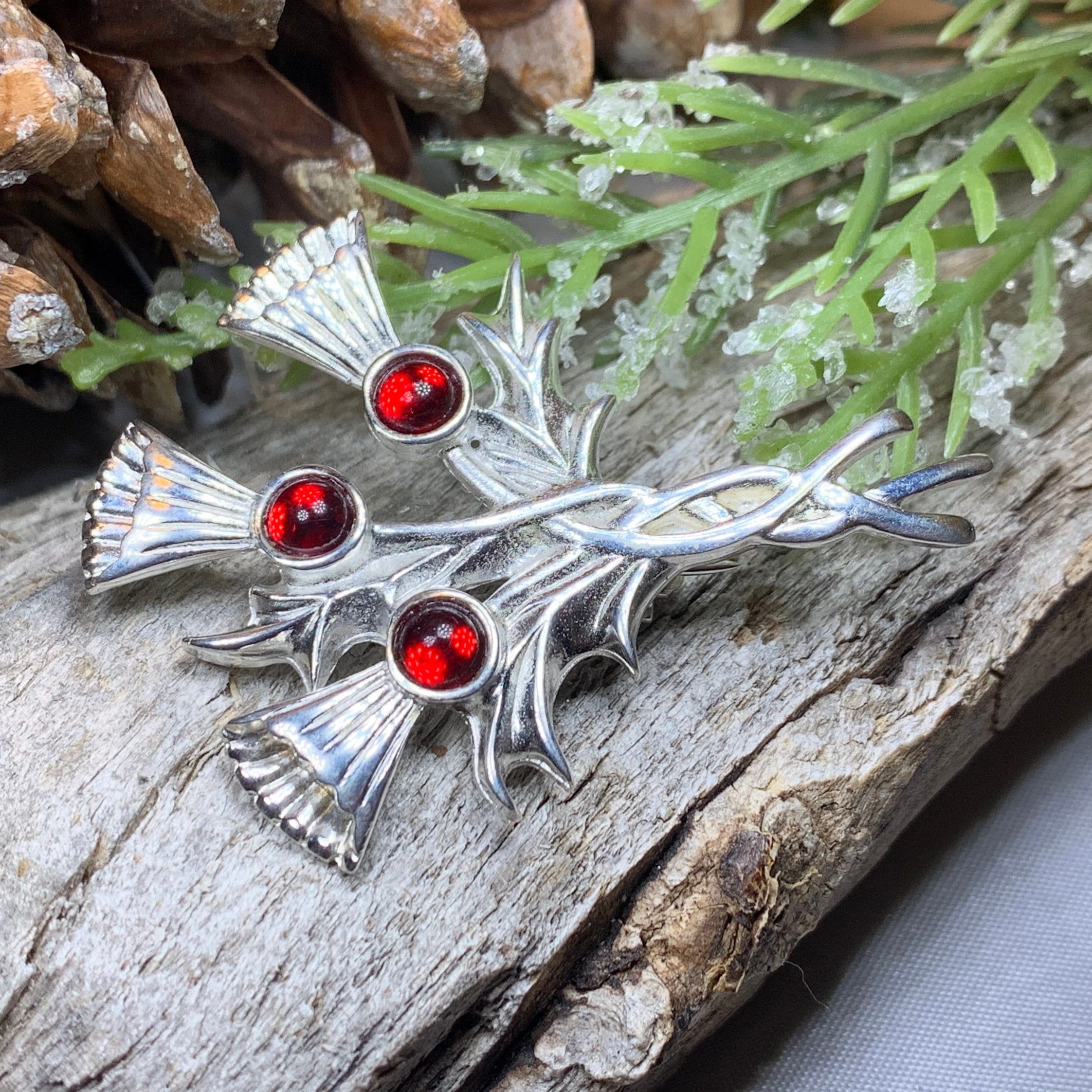 Cwen Thistle Pin