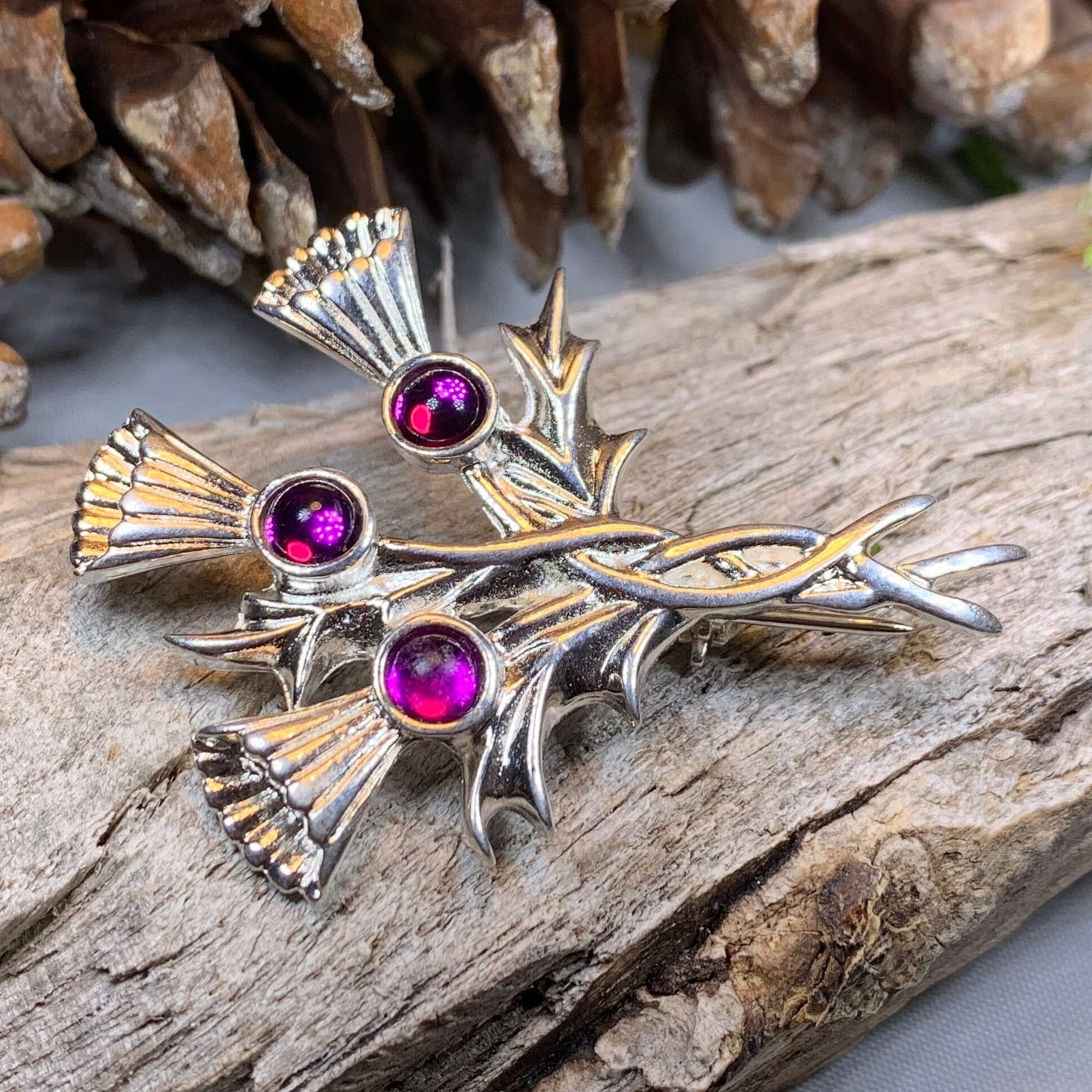 Cwen Thistle Pin