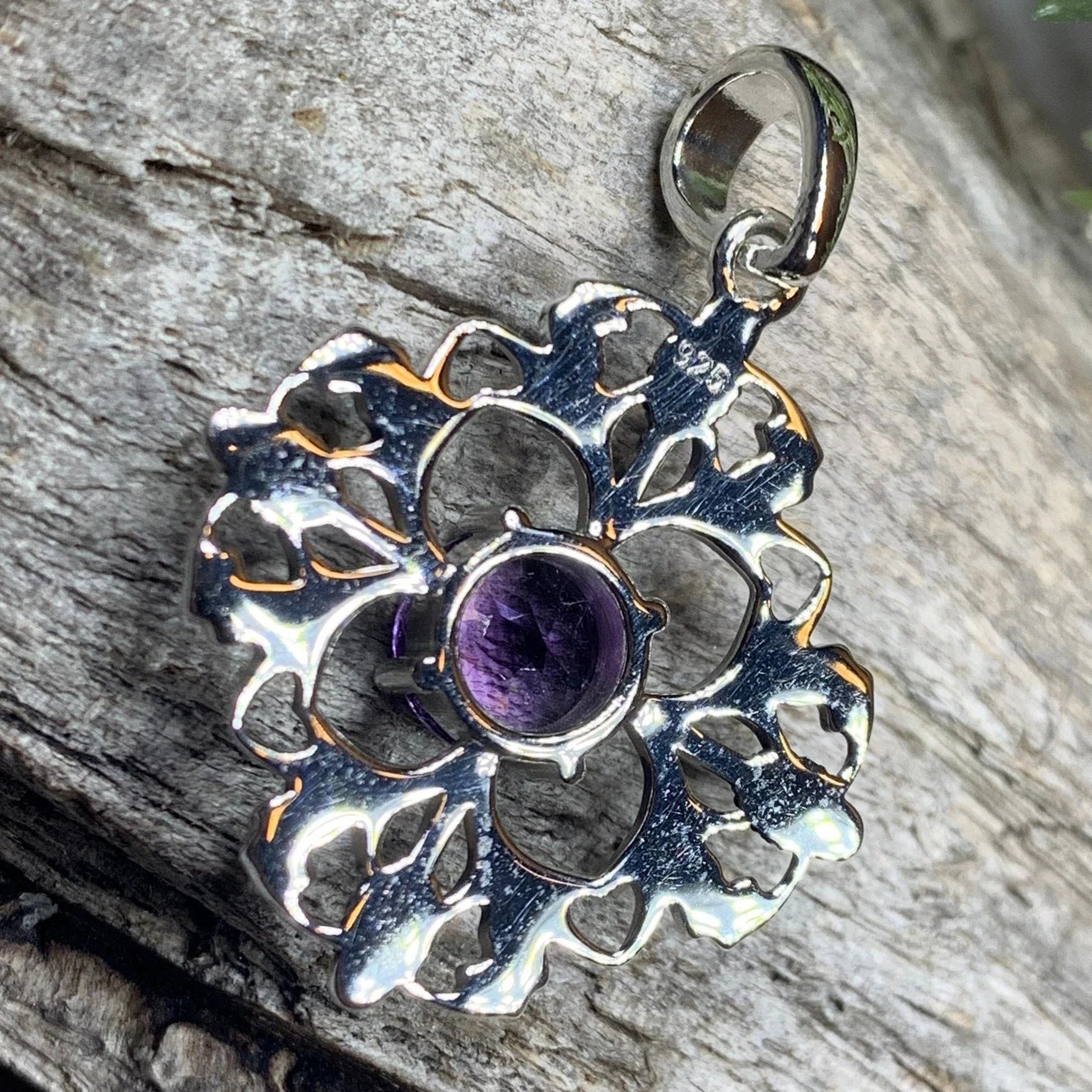 Dolina Thistle Necklace
