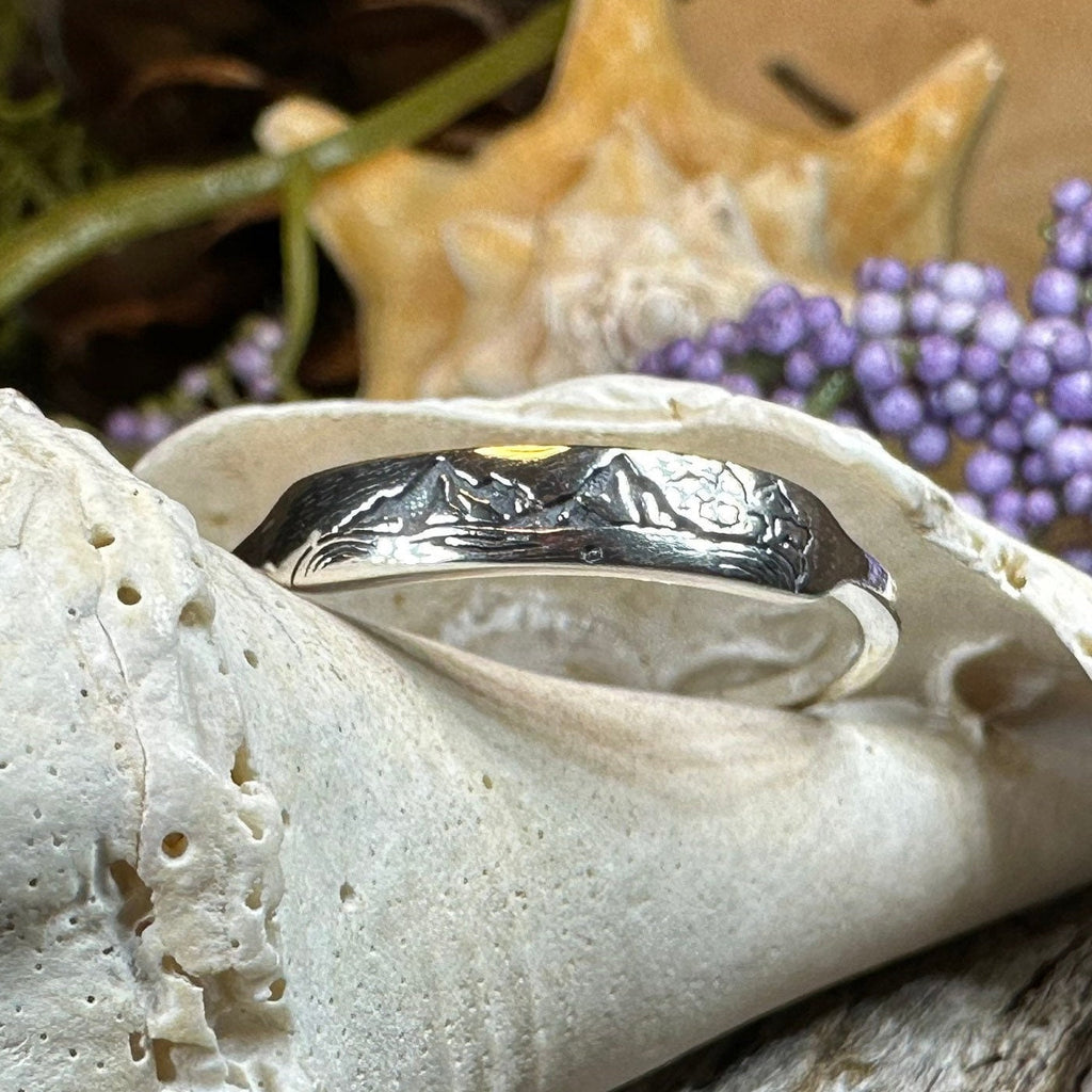 Minimalist Highland Mountain Ring