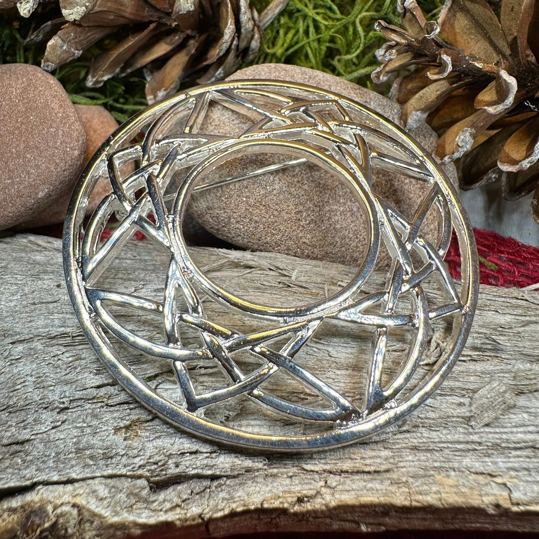 Lochdaw Celtic Knot Brooch