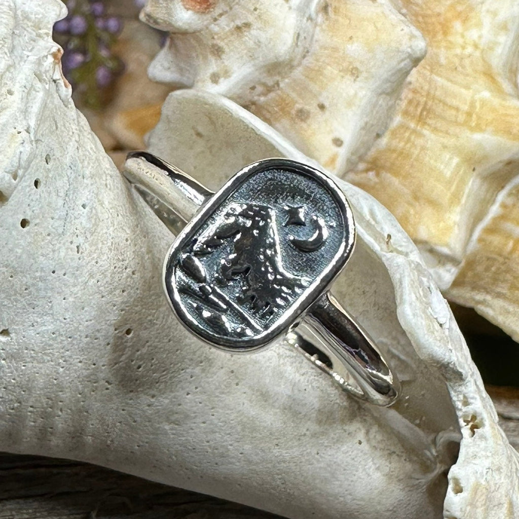 Minimalist Highland Mountain Ring