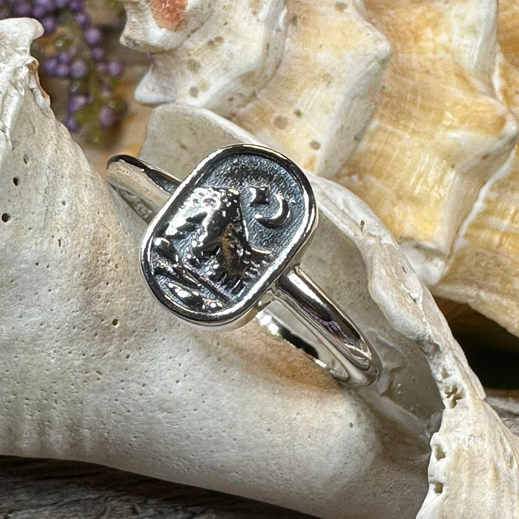 Minimalist Highland Mountain Ring