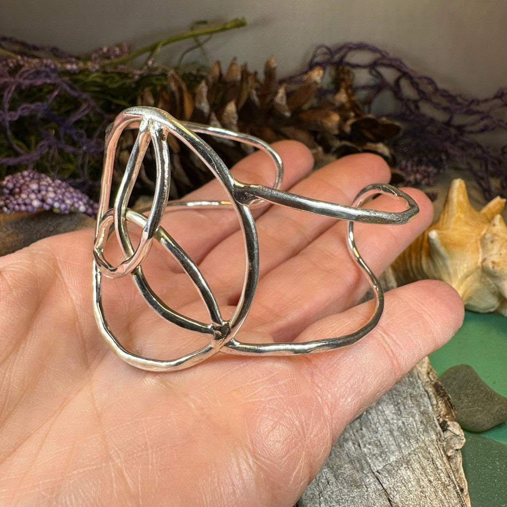 Trinity Knot Cage Bracelet