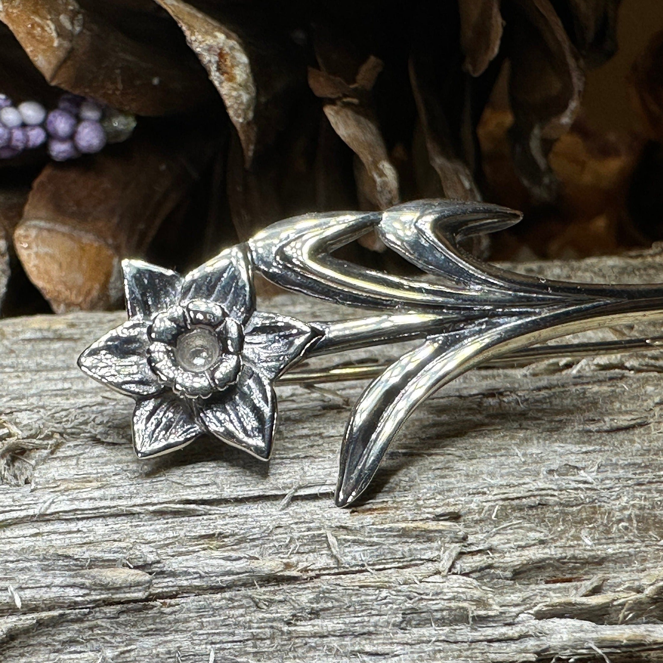 Welsh Daffodil Love Spoon Brooch in Sterling Silver