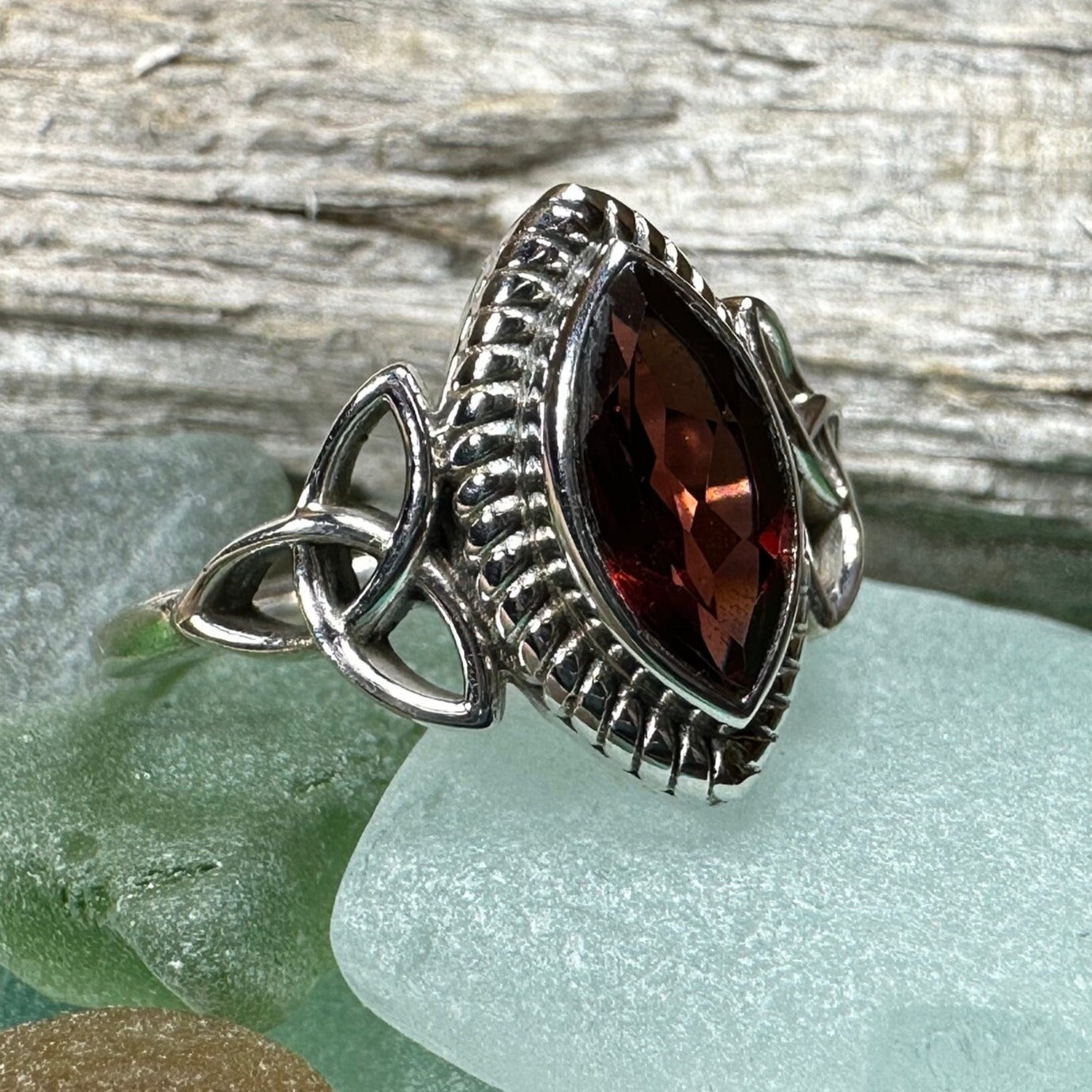Yasmin Celtic Trinity Knot Ring