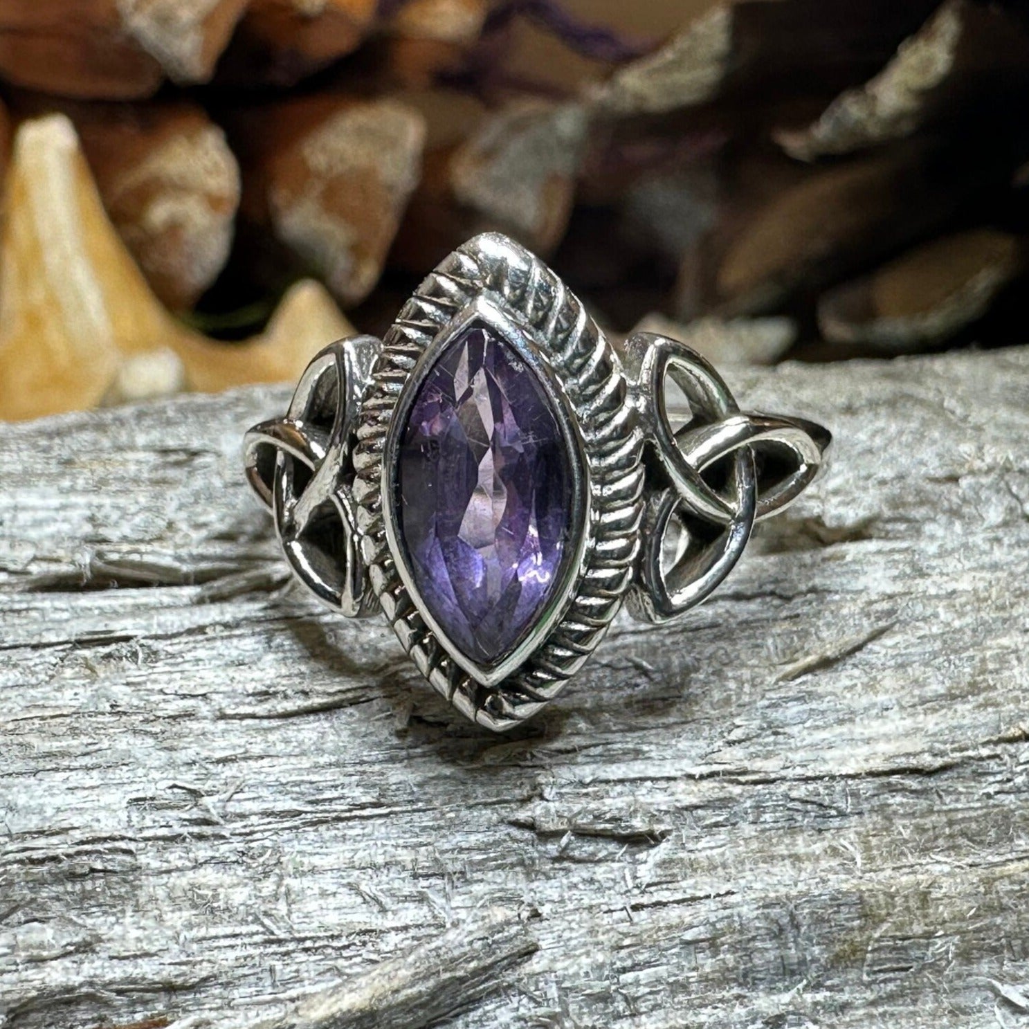 Yasmin Celtic Trinity Knot Ring
