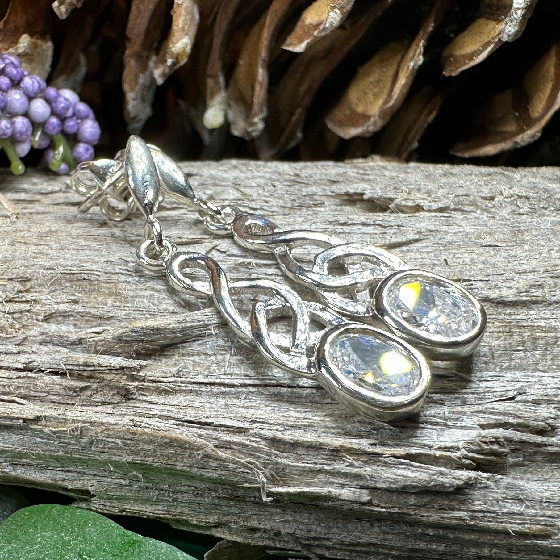 Crisiant Celtic Knot Post Earrings