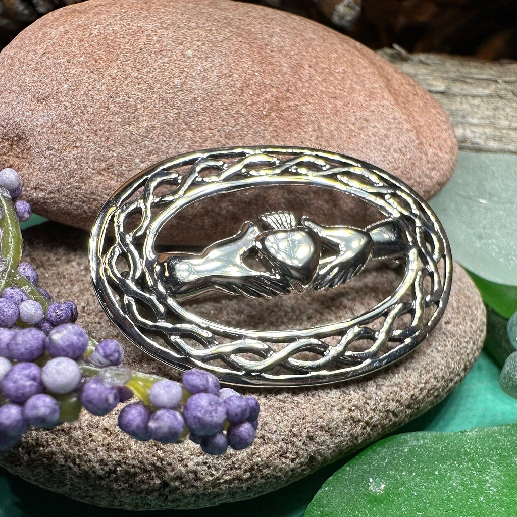 Laurelei Oval Irish Claddagh Brooch in Sterling Silver