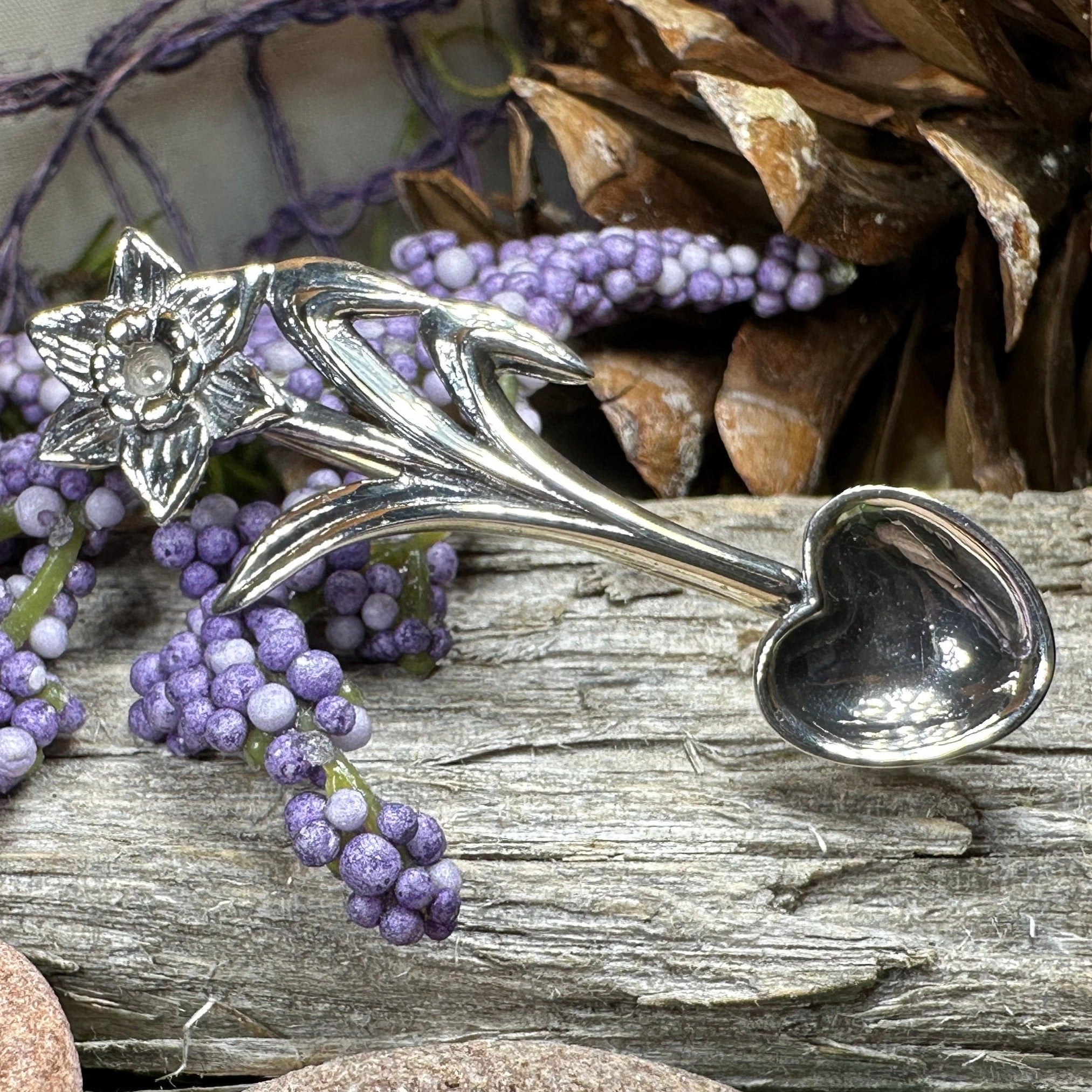 Welsh Daffodil Love Spoon Brooch in Sterling Silver