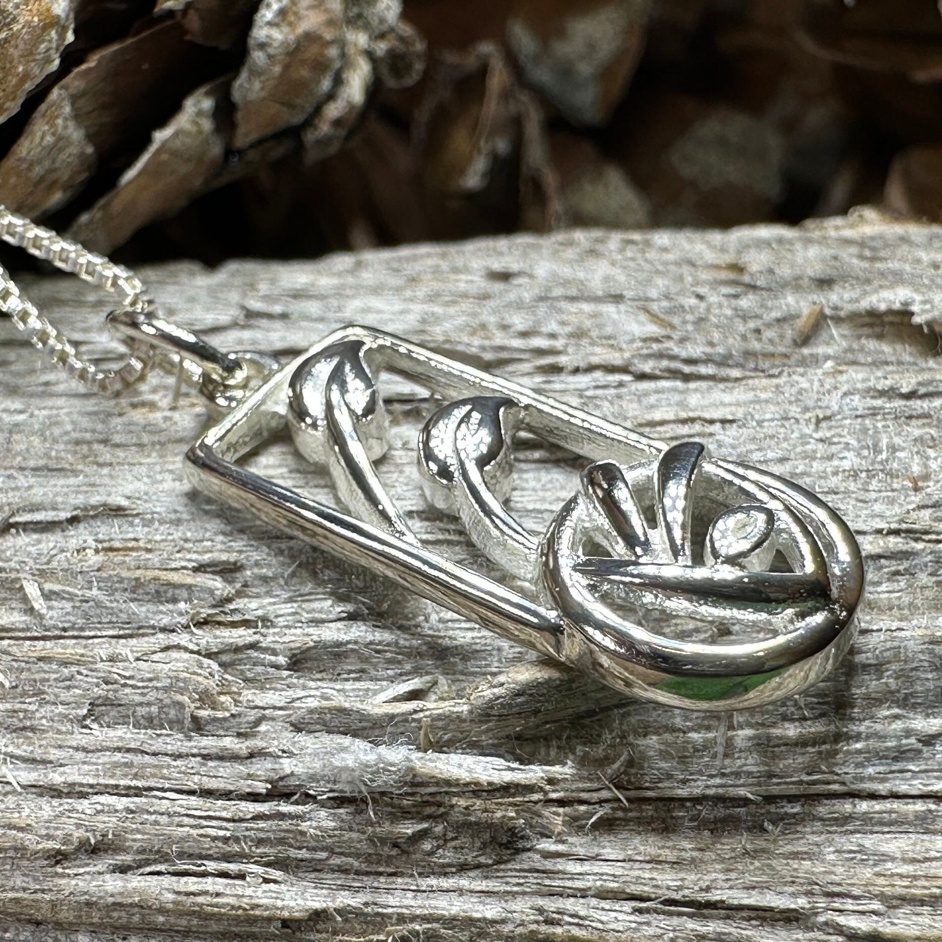 Kristalynne Mackintosh Rose Necklace