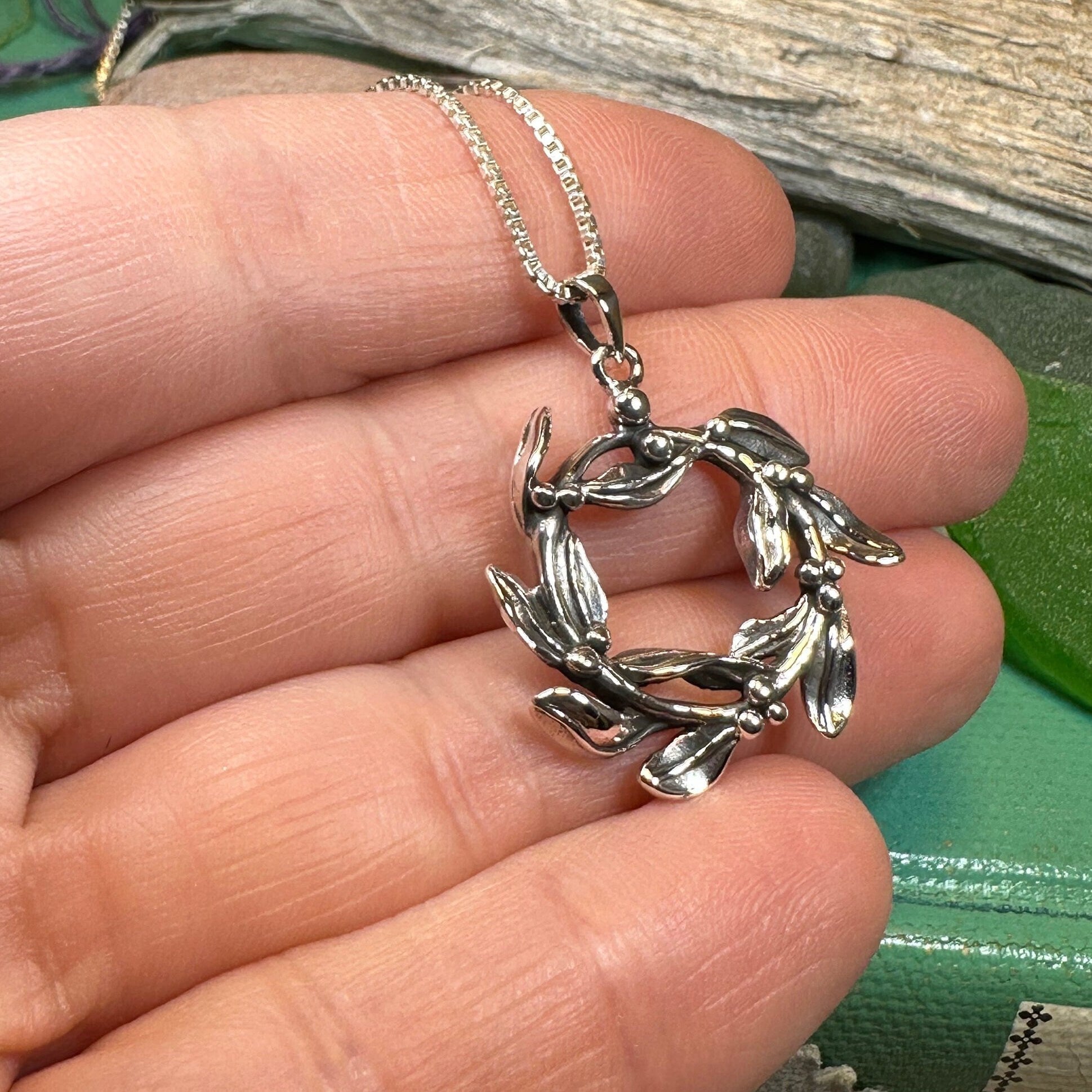 Mistletoe Wreath Necklace