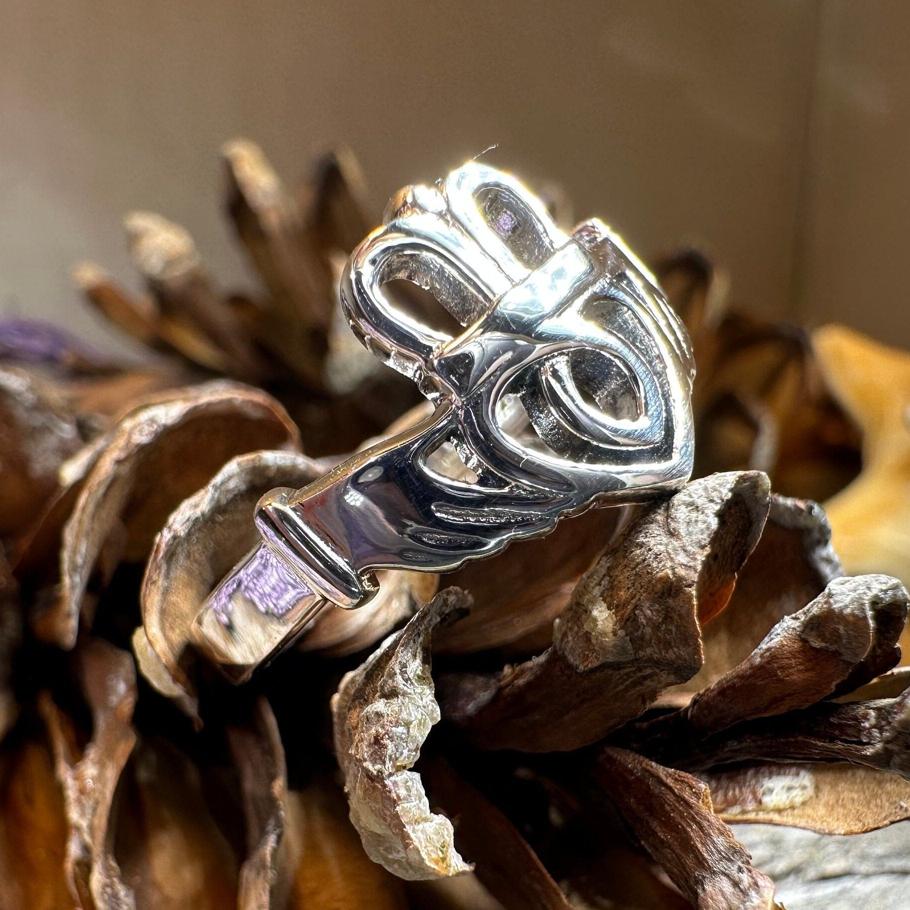 Tallisen Irish Claddagh Ring in Sterling Silver