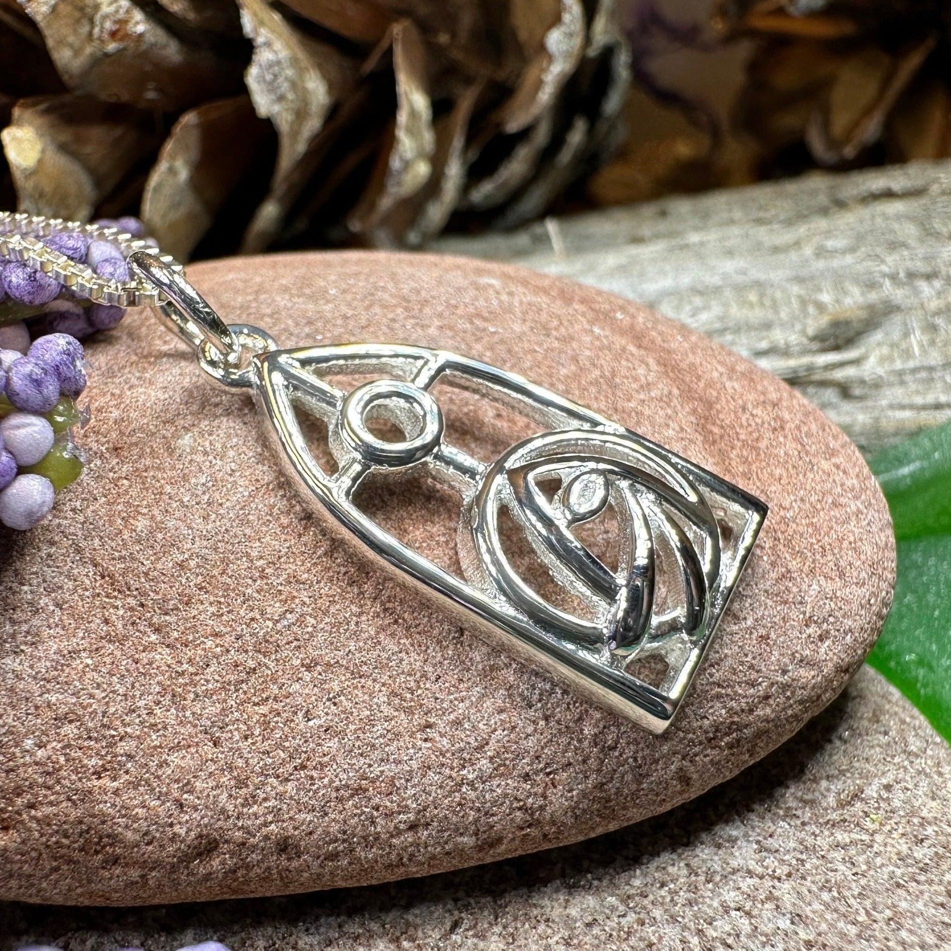 Arundel Mackintosh Rose Necklace