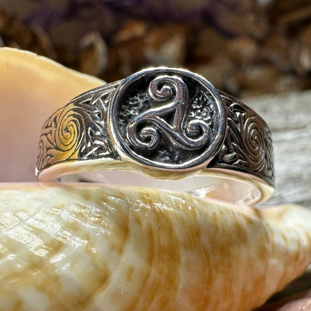Reeve Celtic Triple Spiral Ring