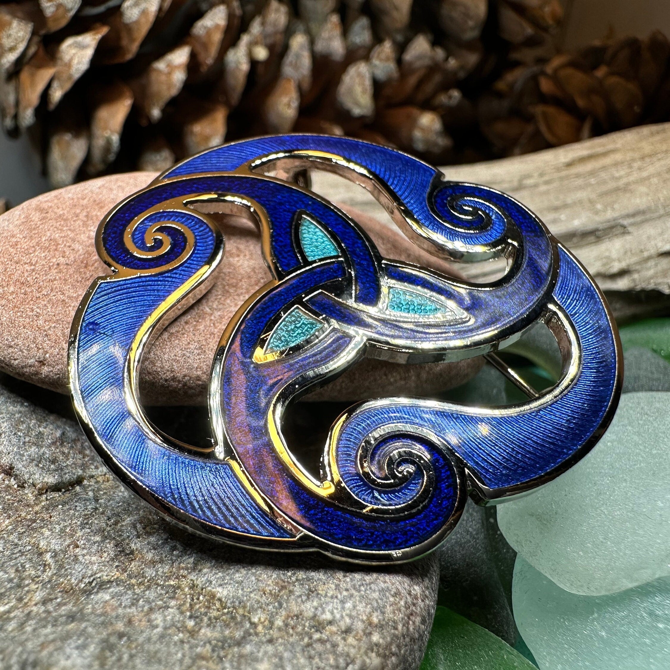 Yanaya Celtic Spiral Brooch - Enamel Pin