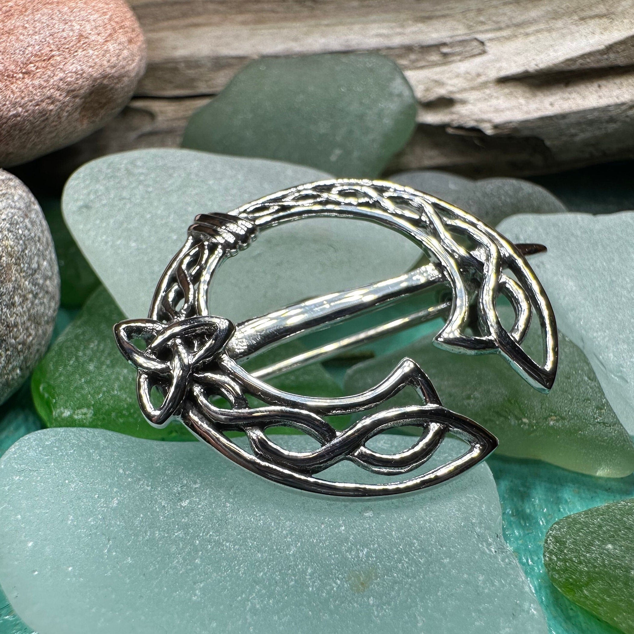Ivermere Celtic Knot Tara Brooch in Sterling Silver