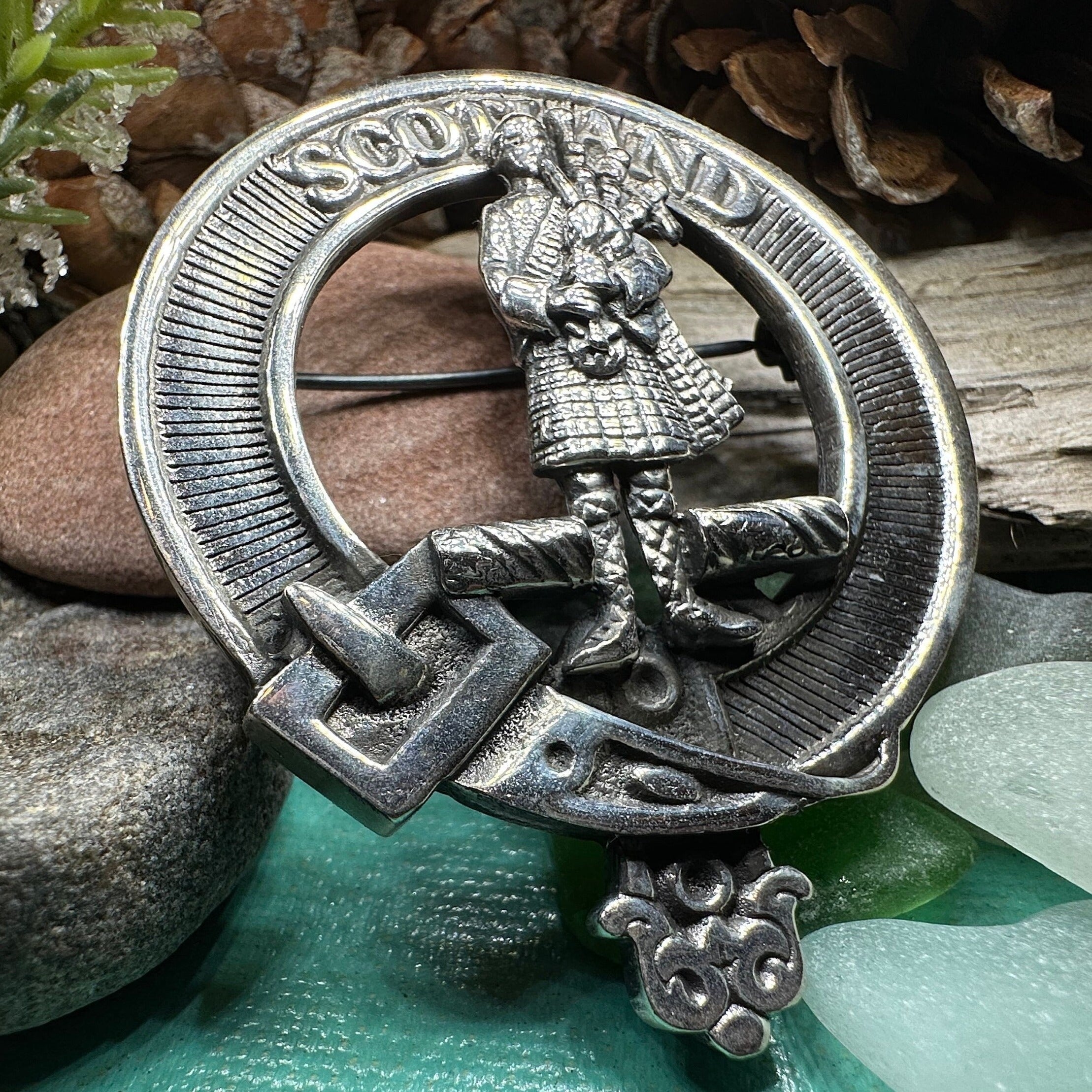 Bagpiper Scotland Brooch - Handmade in Scotland
