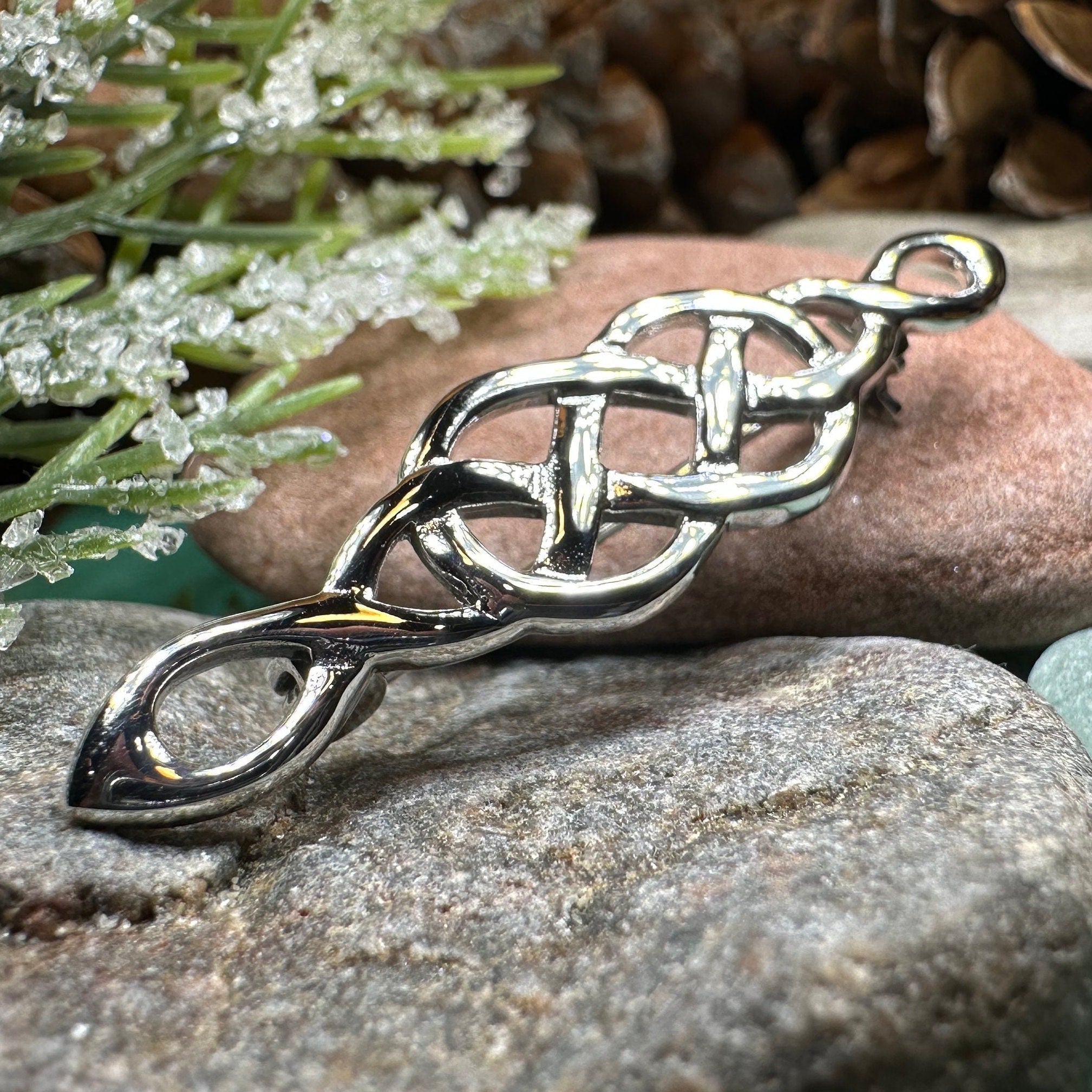 Volunti Celtic Knot Bar Brooch in Sterling Silver