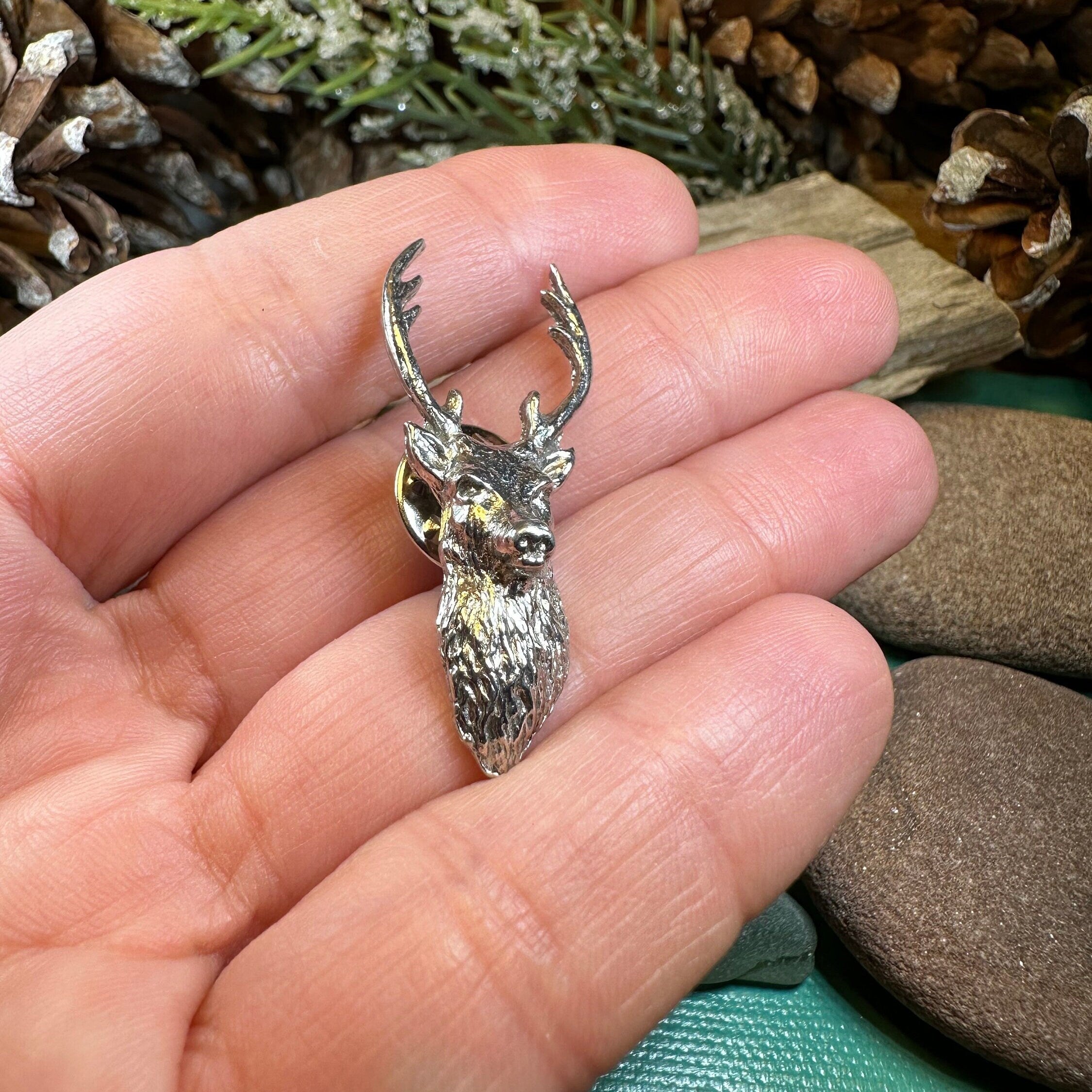 Scottish Stag Lapel Pin in Pewter