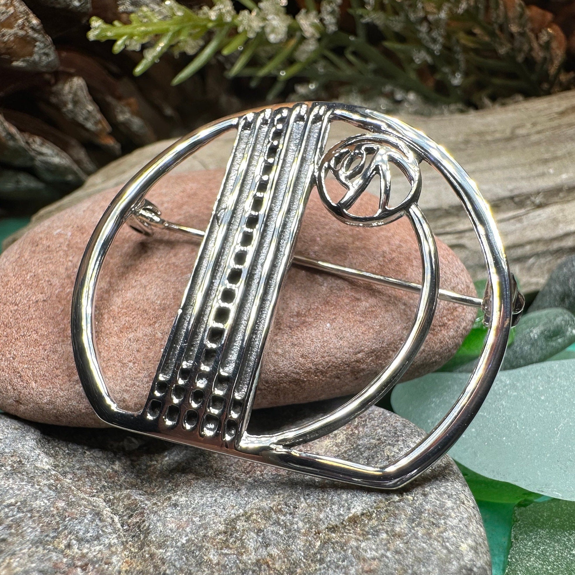 Myra Scottish Mackintosh Rose Brooch in Sterling Silver