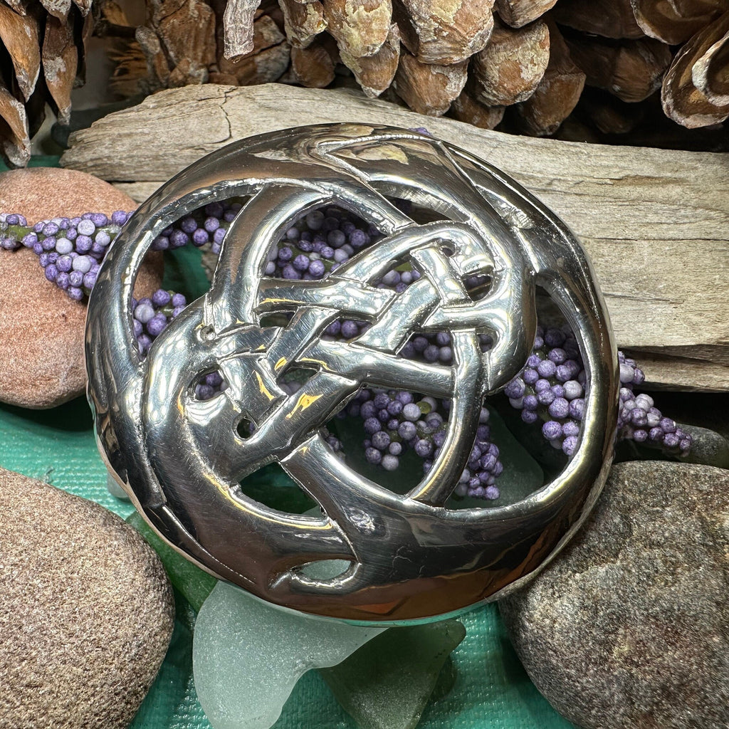 Amity Celtic Knot Tartan Brooch - Handmade in Scotland