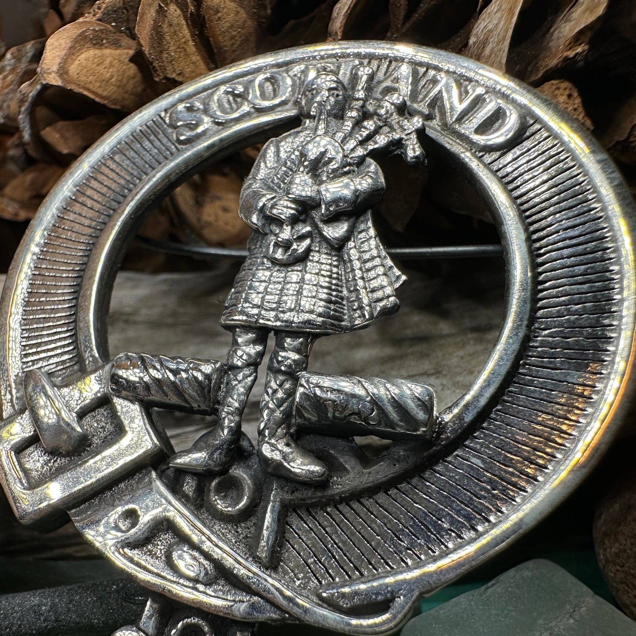Bagpiper Scotland Brooch - Handmade in Scotland