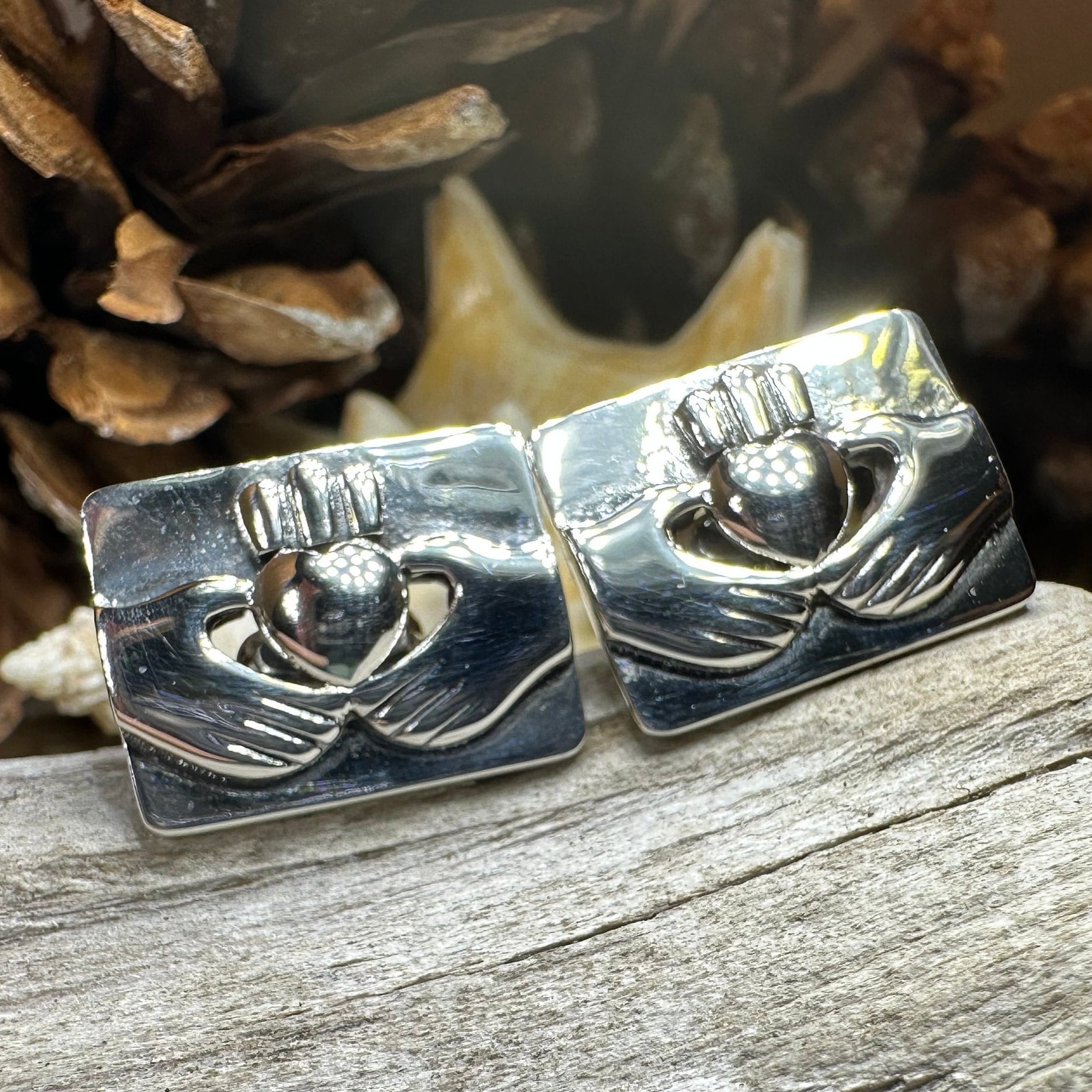 Traditional Claddagh Cufflinks for Men