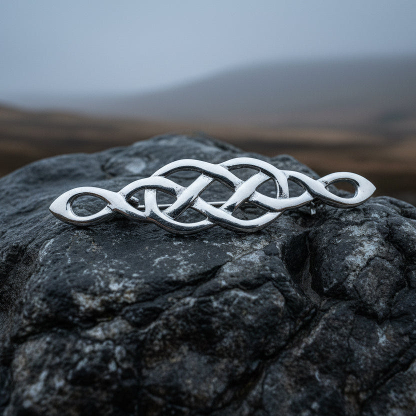 Volunti Celtic Knot Bar Brooch in Sterling Silver