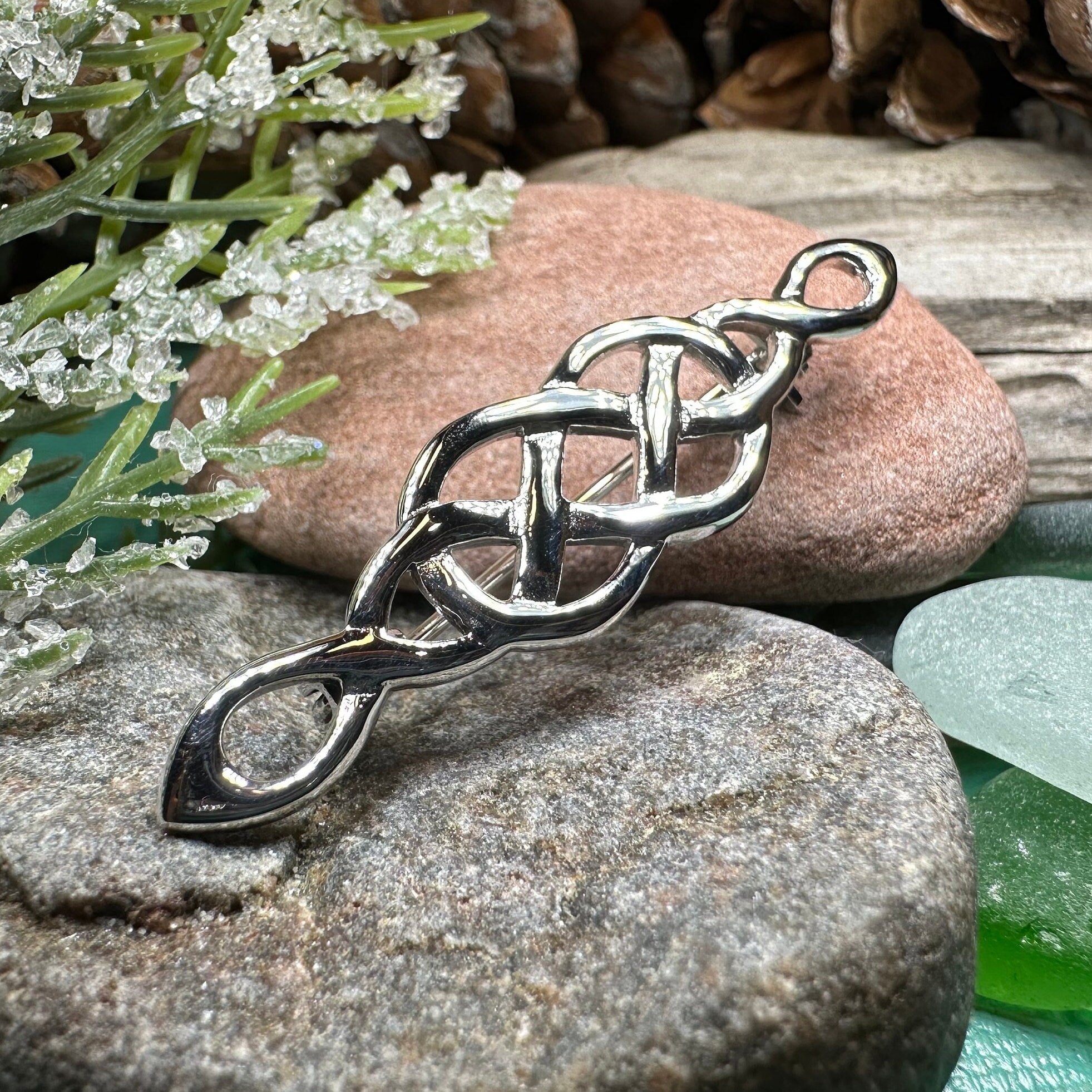 Volunti Celtic Knot Bar Brooch in Sterling Silver